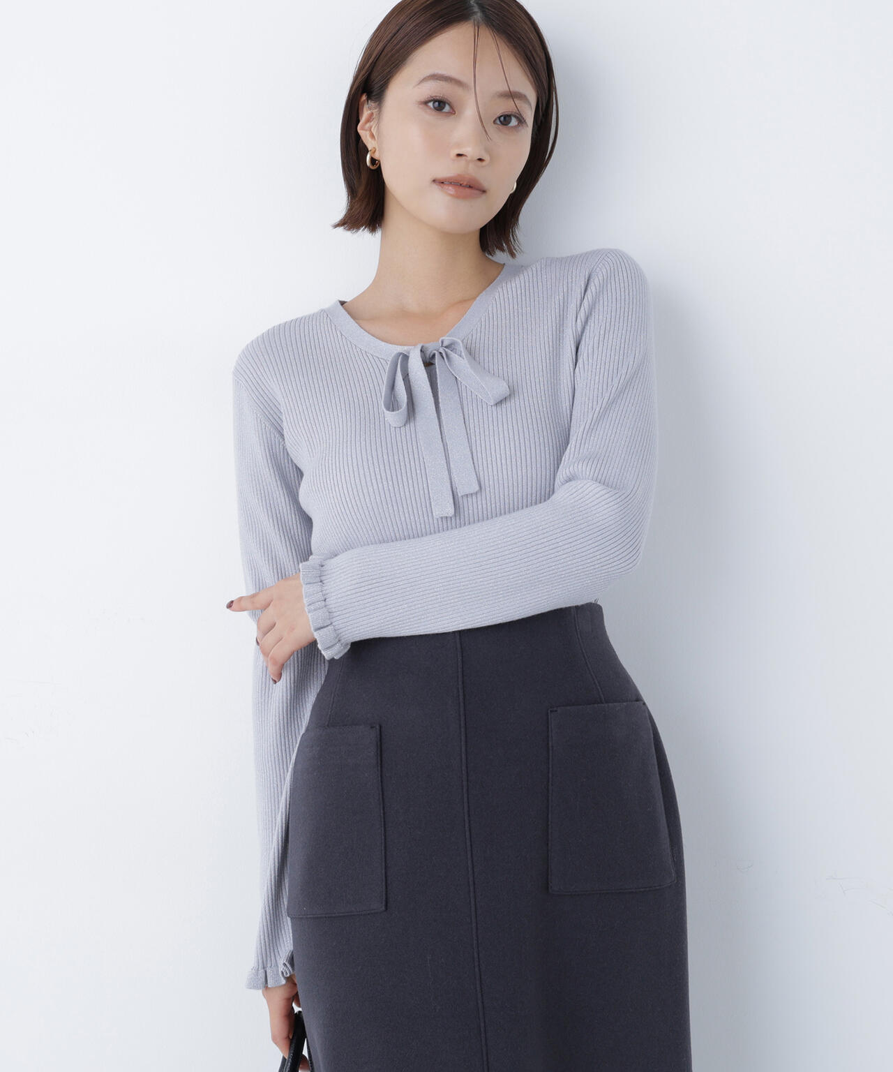 ラメリブボウタイニット