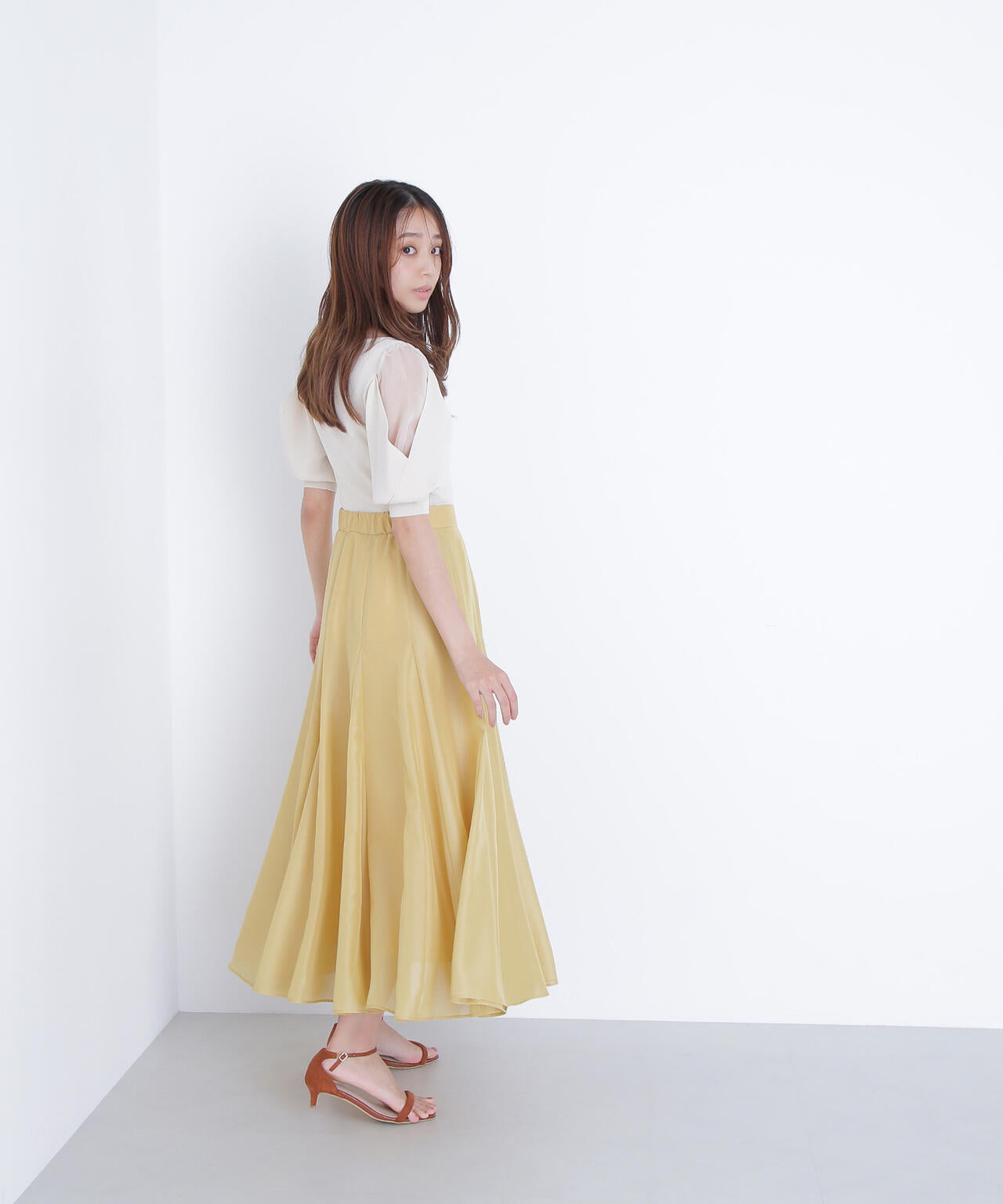 シアーレイヤースリーブニット