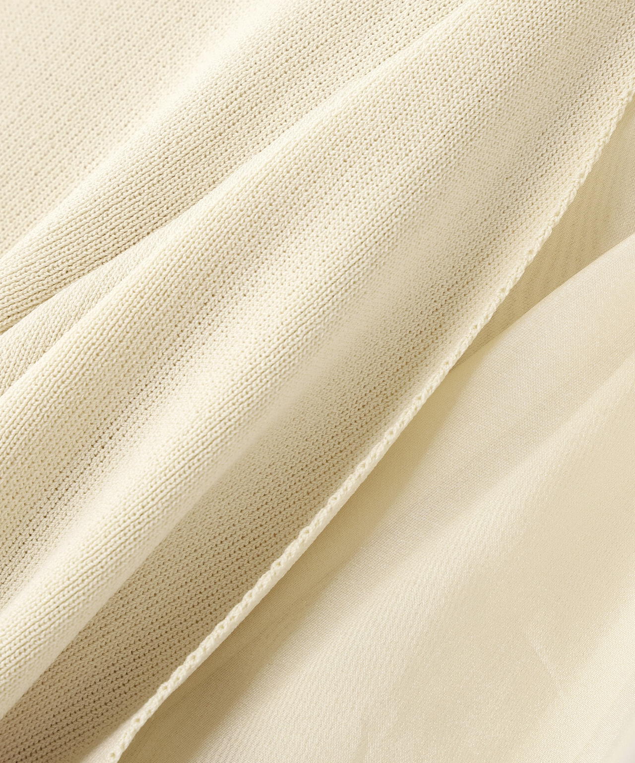 シアーレイヤースリーブニット