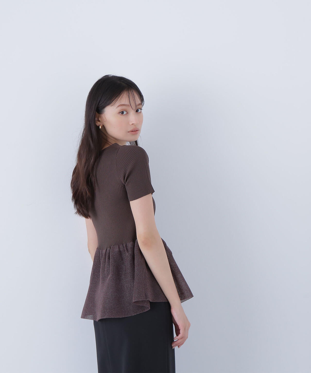 シアーペプラムフォルムニット