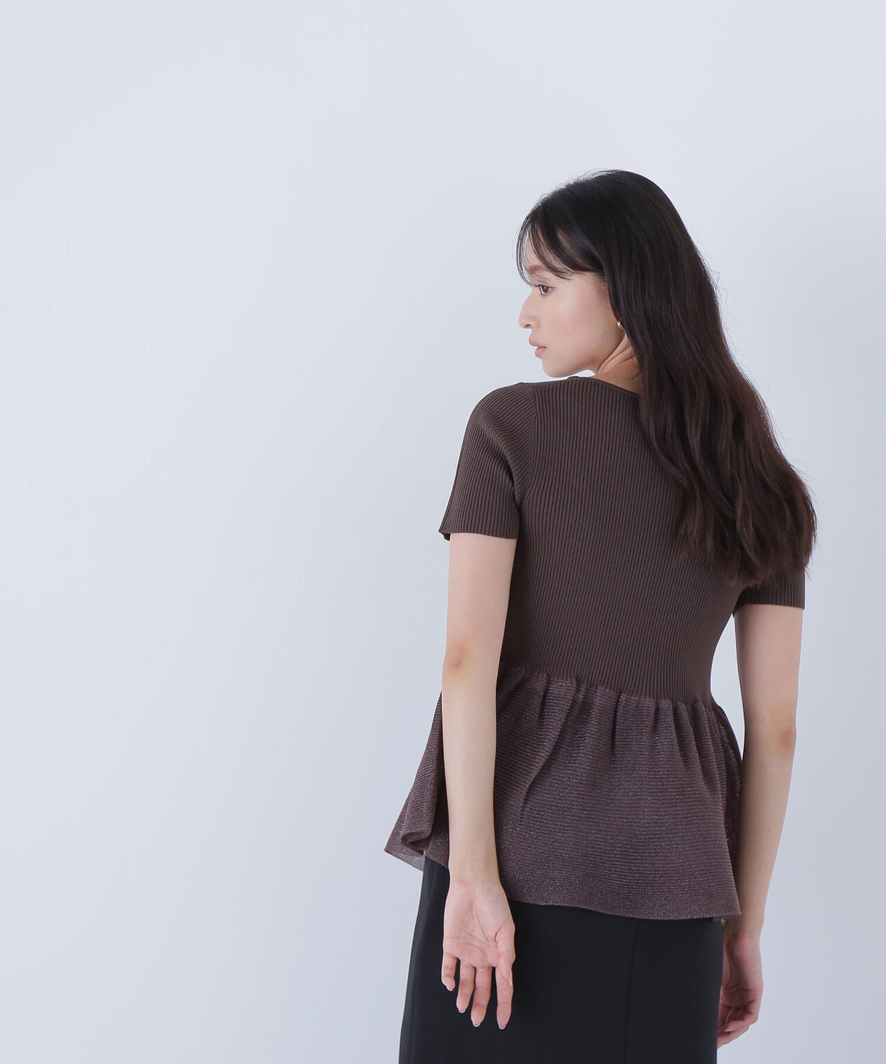 シアーペプラムフォルムニット