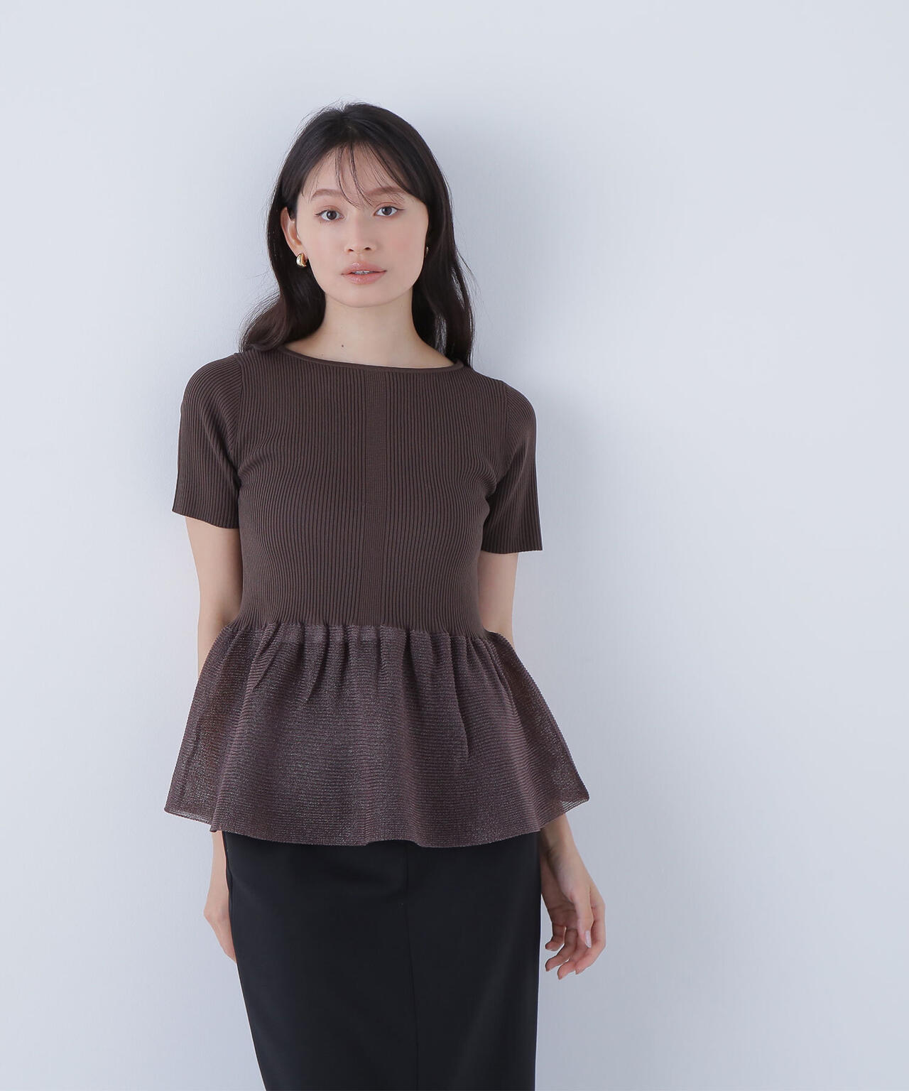 シアーペプラムフォルムニット