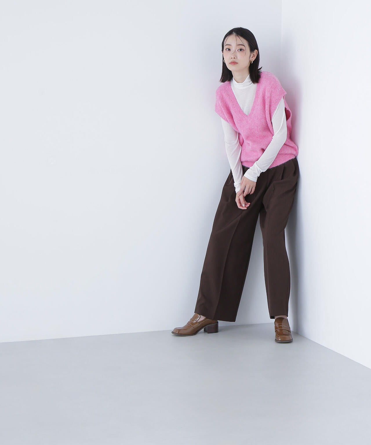 ヘアリーVネックベスト | NATURAL BEAUTY BASIC（ナチュラル