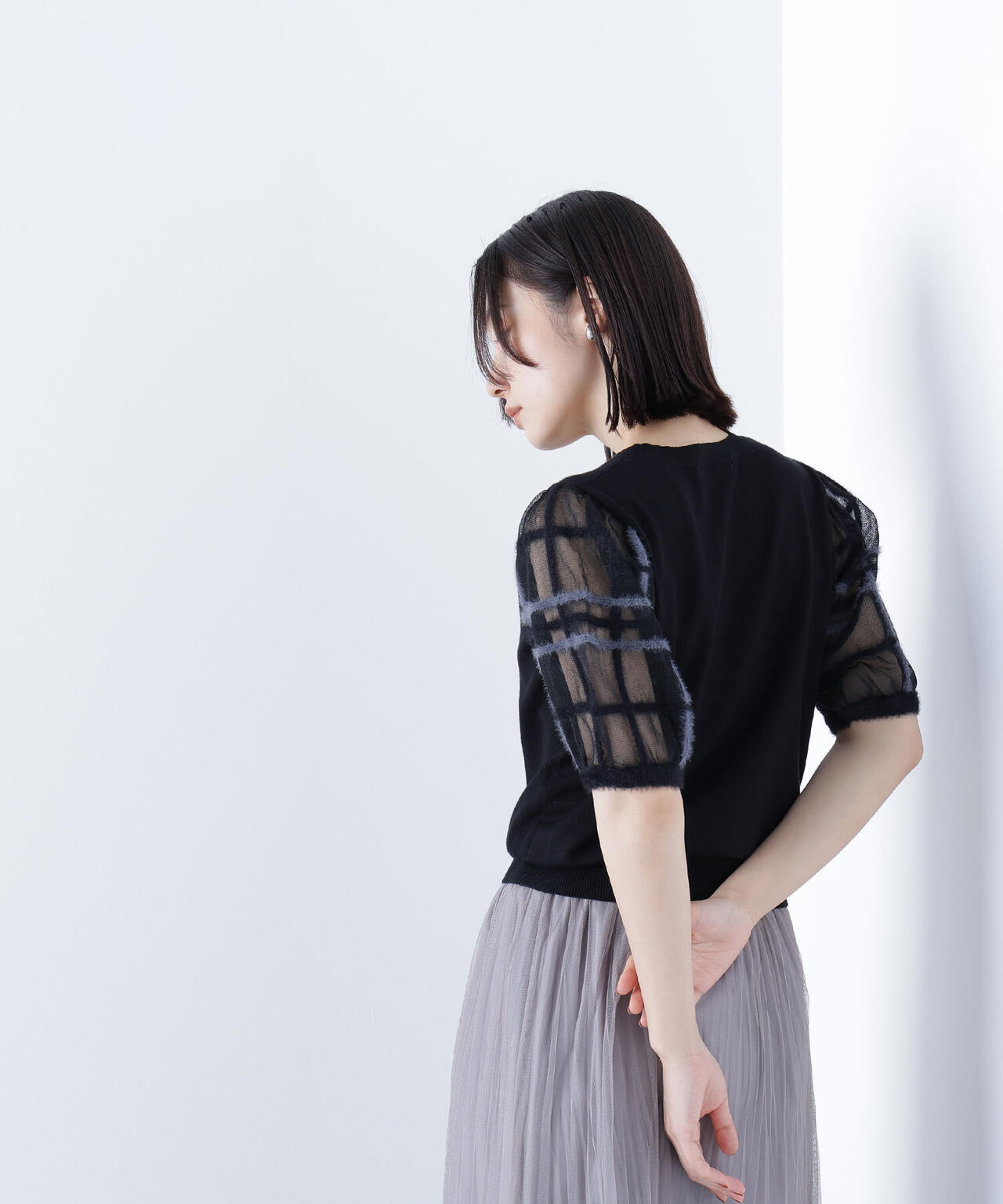 シアーチェックスリーブニット