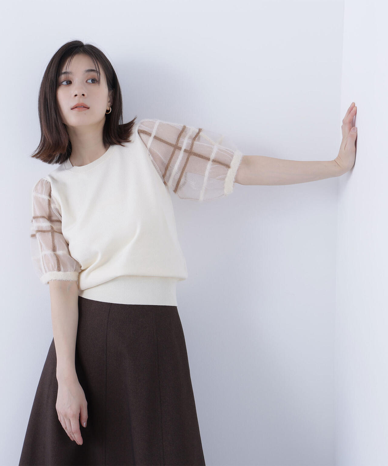 シアーチェックスリーブニット