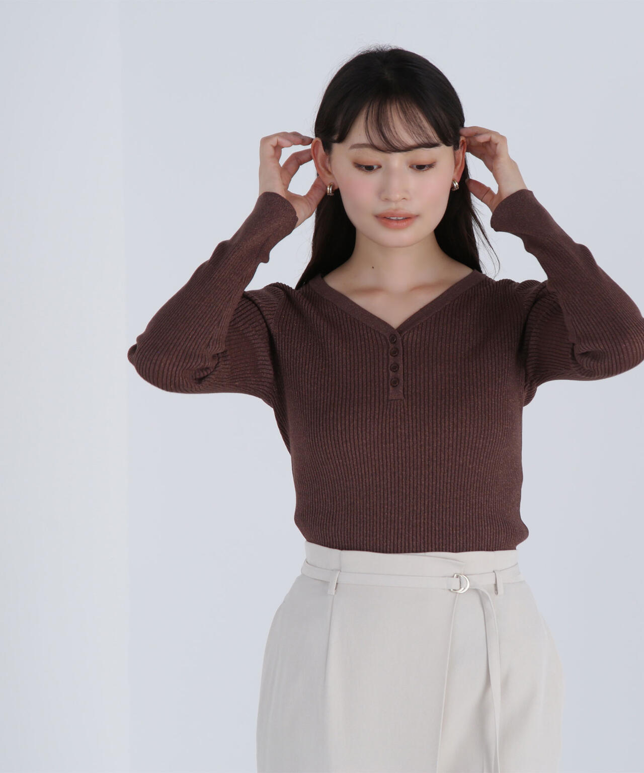 フロントボタンラメリブニット