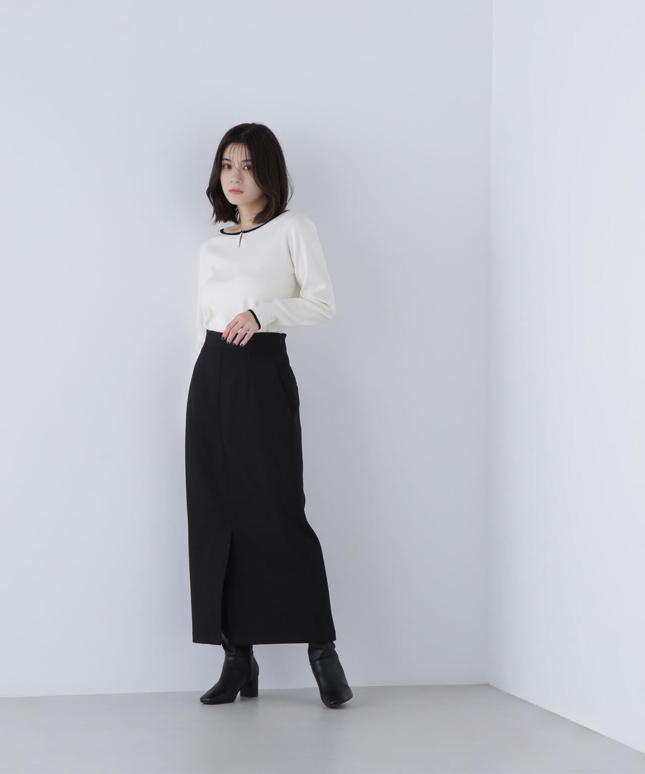 メタルポイントバイカラーニット