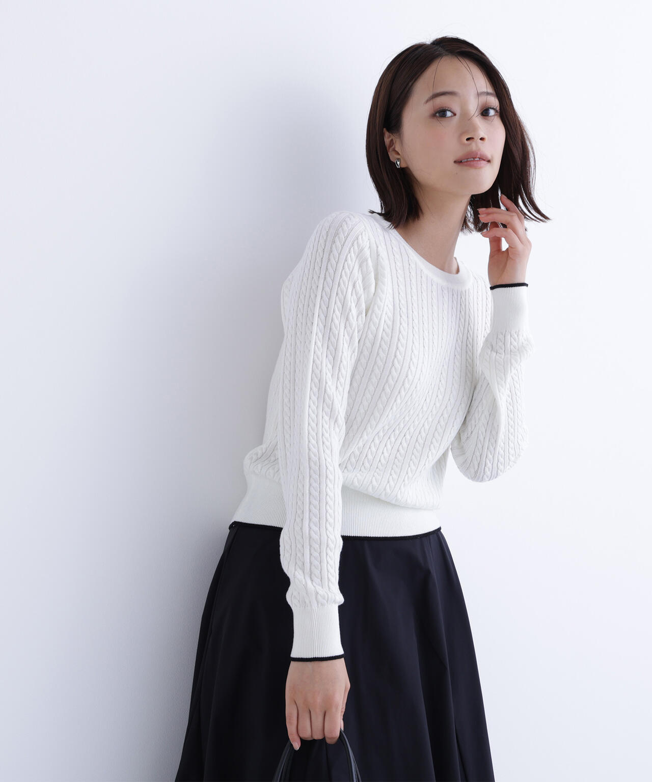 バイカラーラインミニケーブルニット