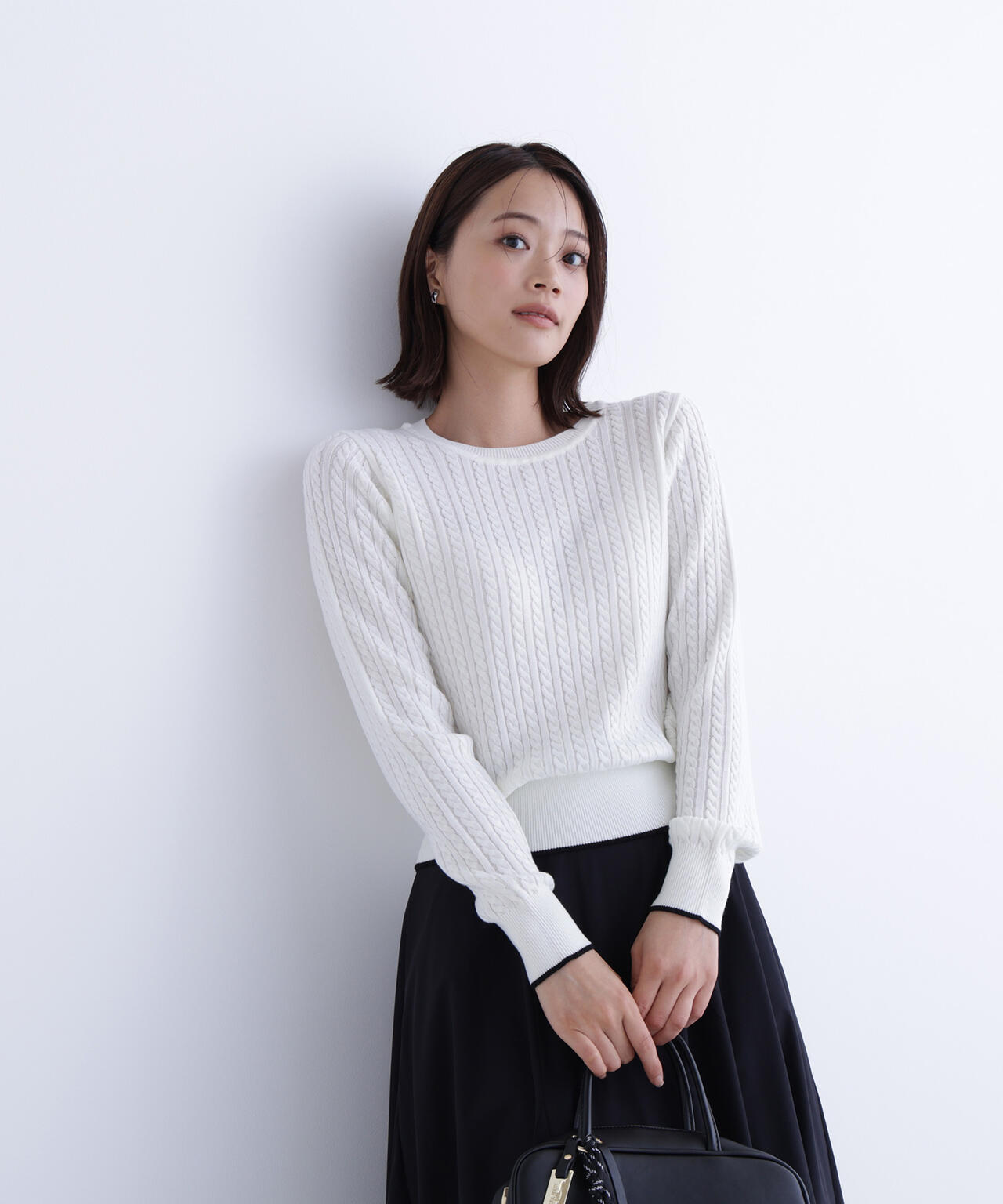 バイカラーラインミニケーブルニット