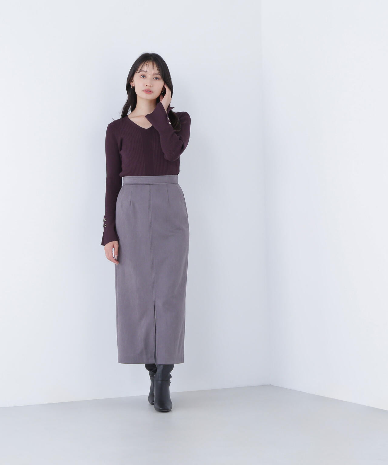 Vネックハトメスリーブリブニット