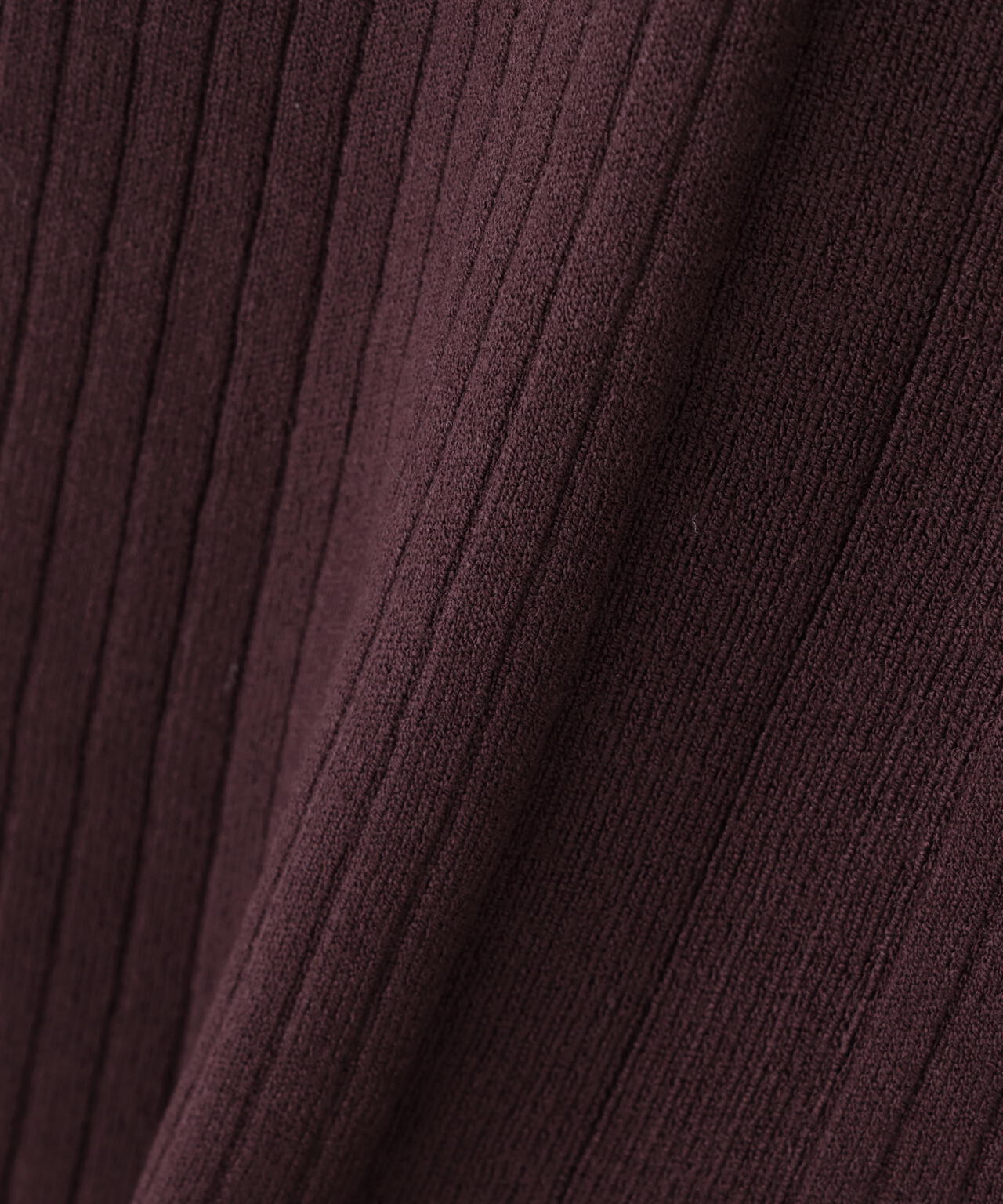 Vネックハトメスリーブリブニット