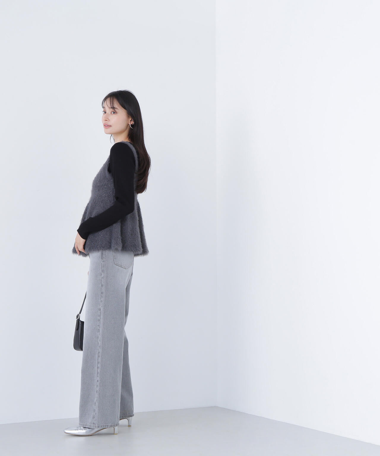 【タカシマヤゲートタワーモール・mix.tokyo 限定カラー:ブラウンxオフ】ヘアリーペプラムキャミセットニット