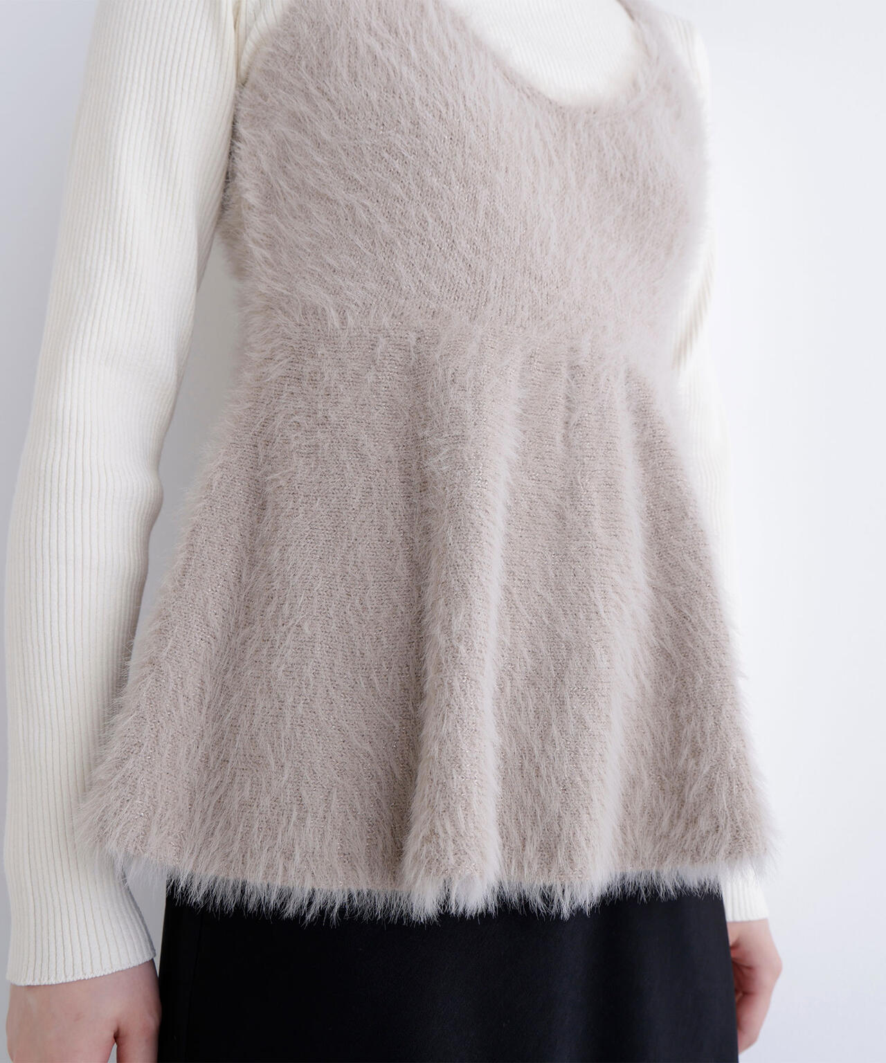 【タカシマヤゲートタワーモール・mix.tokyo 限定カラー:ブラウンxオフ】ヘアリーペプラムキャミセットニット