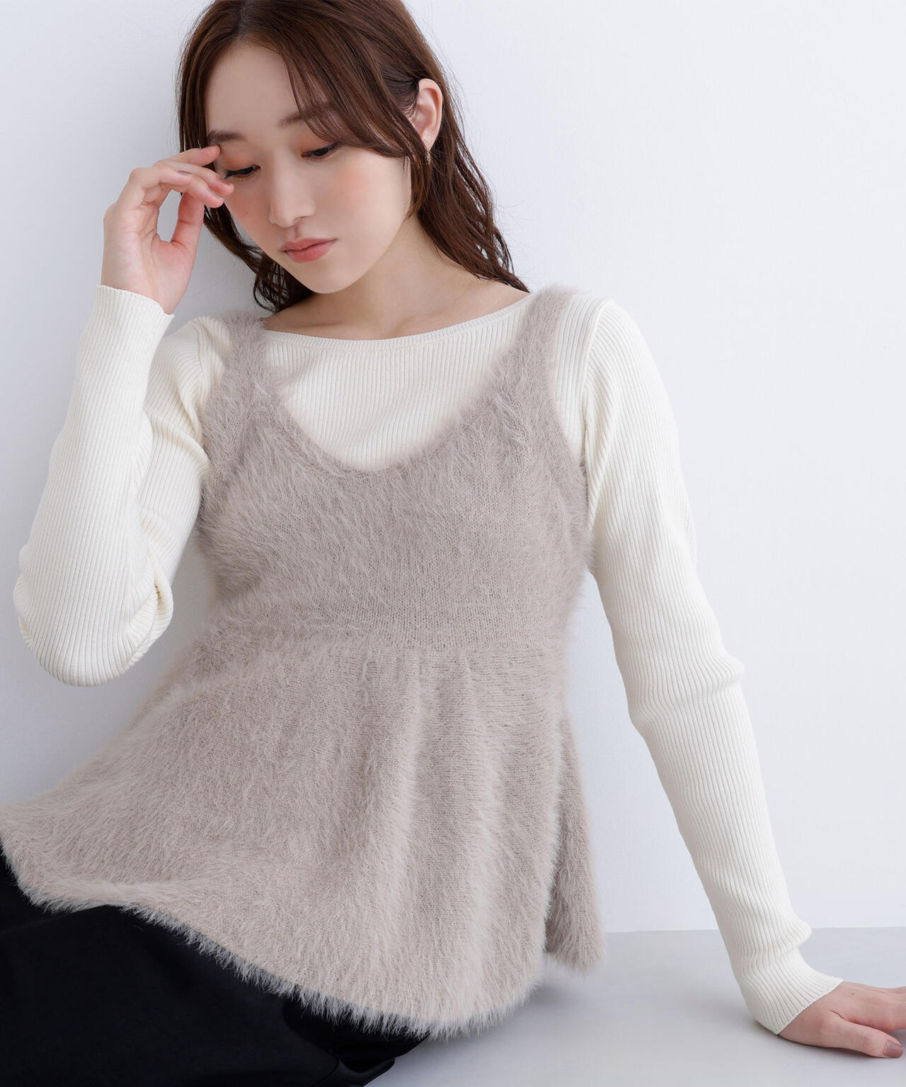 【タカシマヤゲートタワーモール・mix.tokyo 限定カラー:ブラウンxオフ】ヘアリーペプラムキャミセットニット