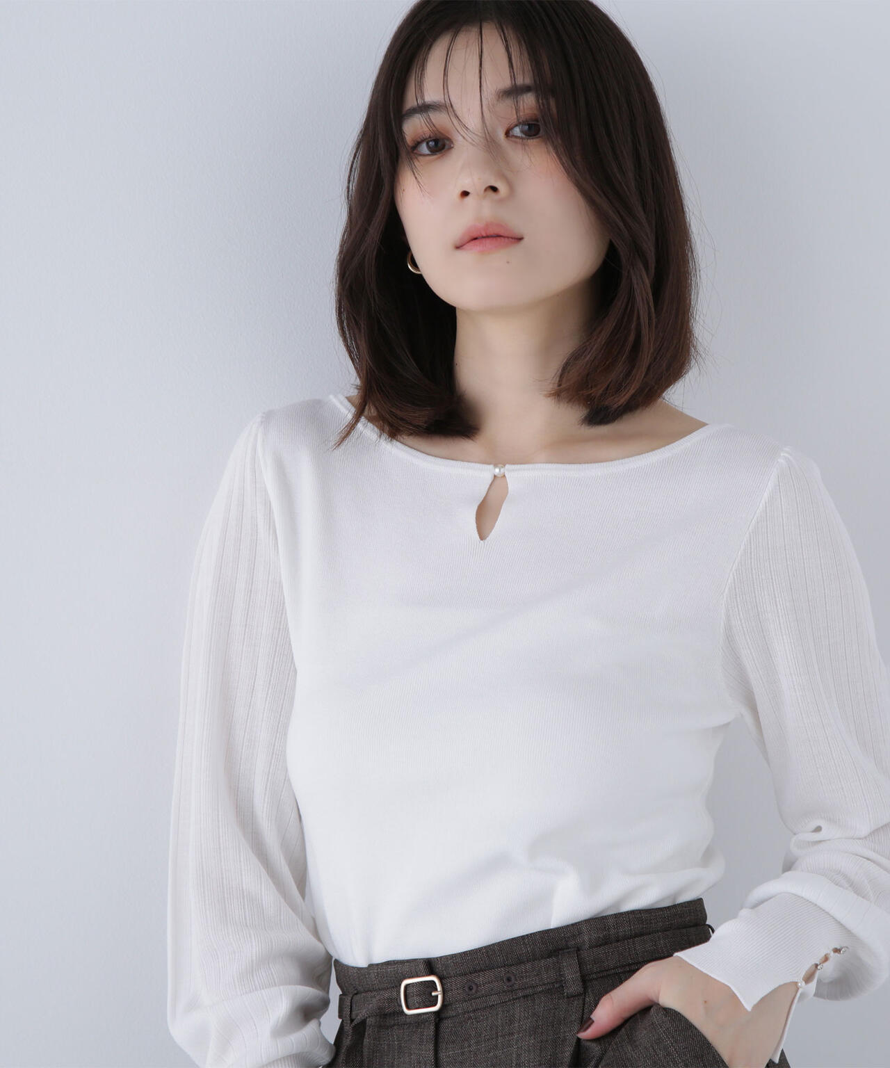 ビジュースリットプリーツニット