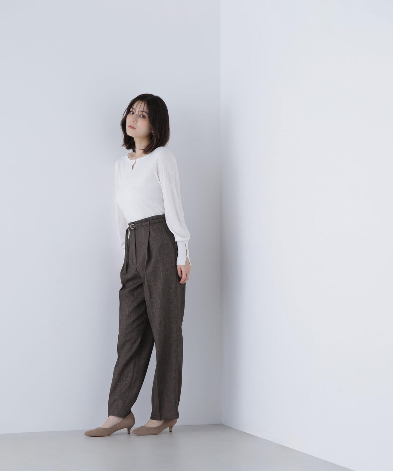 ビジュースリットプリーツニット