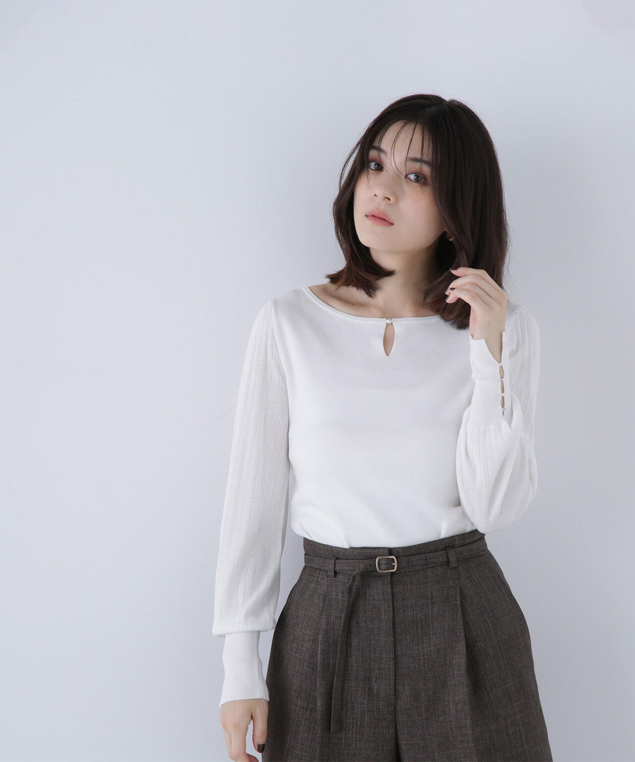 ビジュースリットプリーツニット