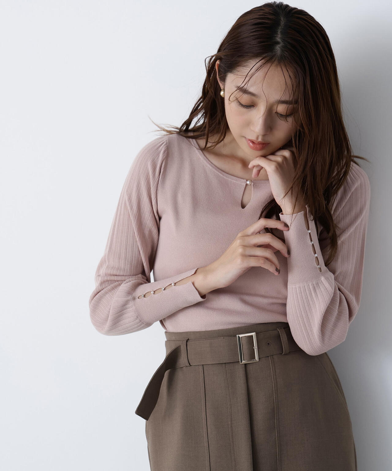 ビジュースリットプリーツニット