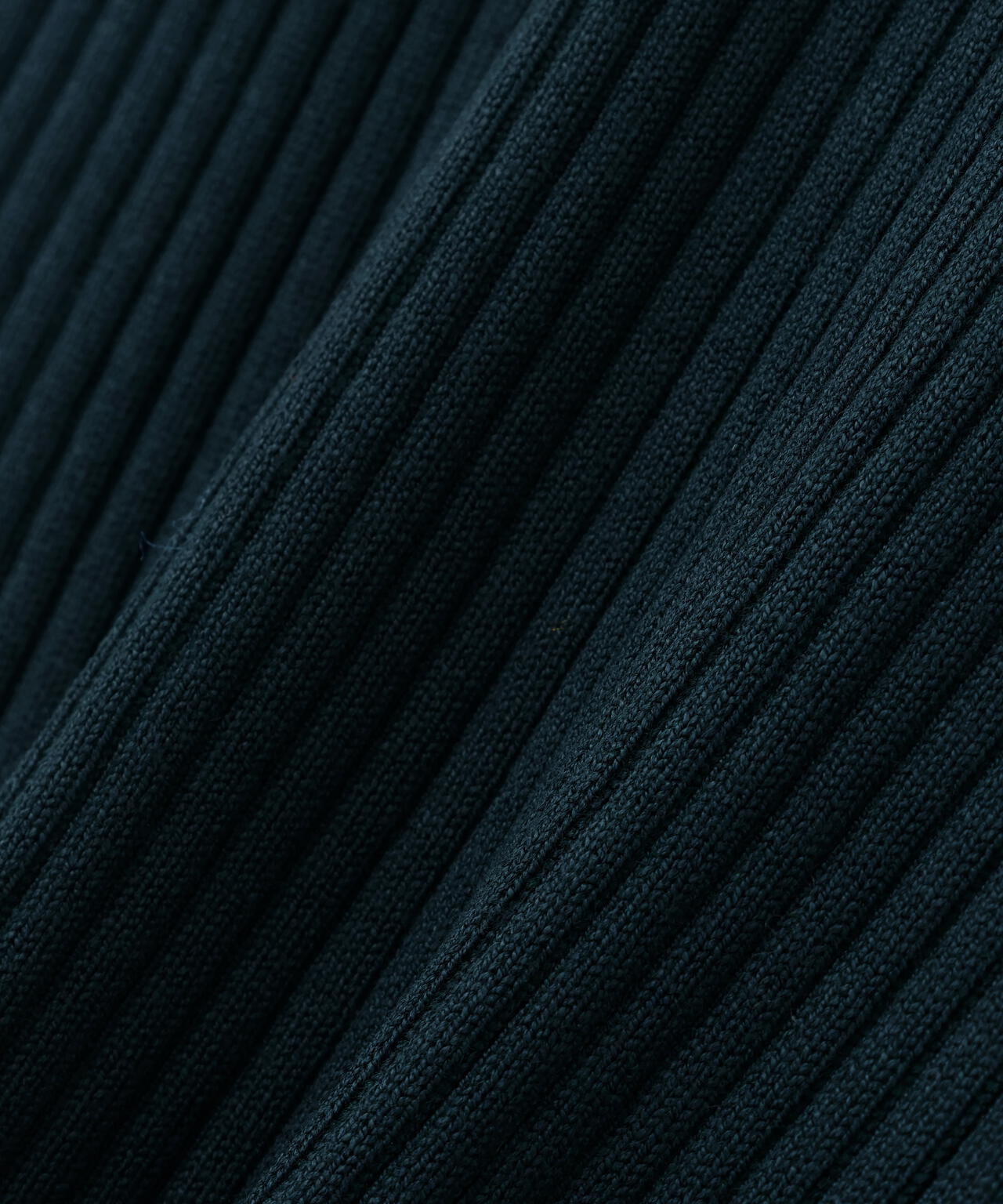 襟付コンパクトリブニット