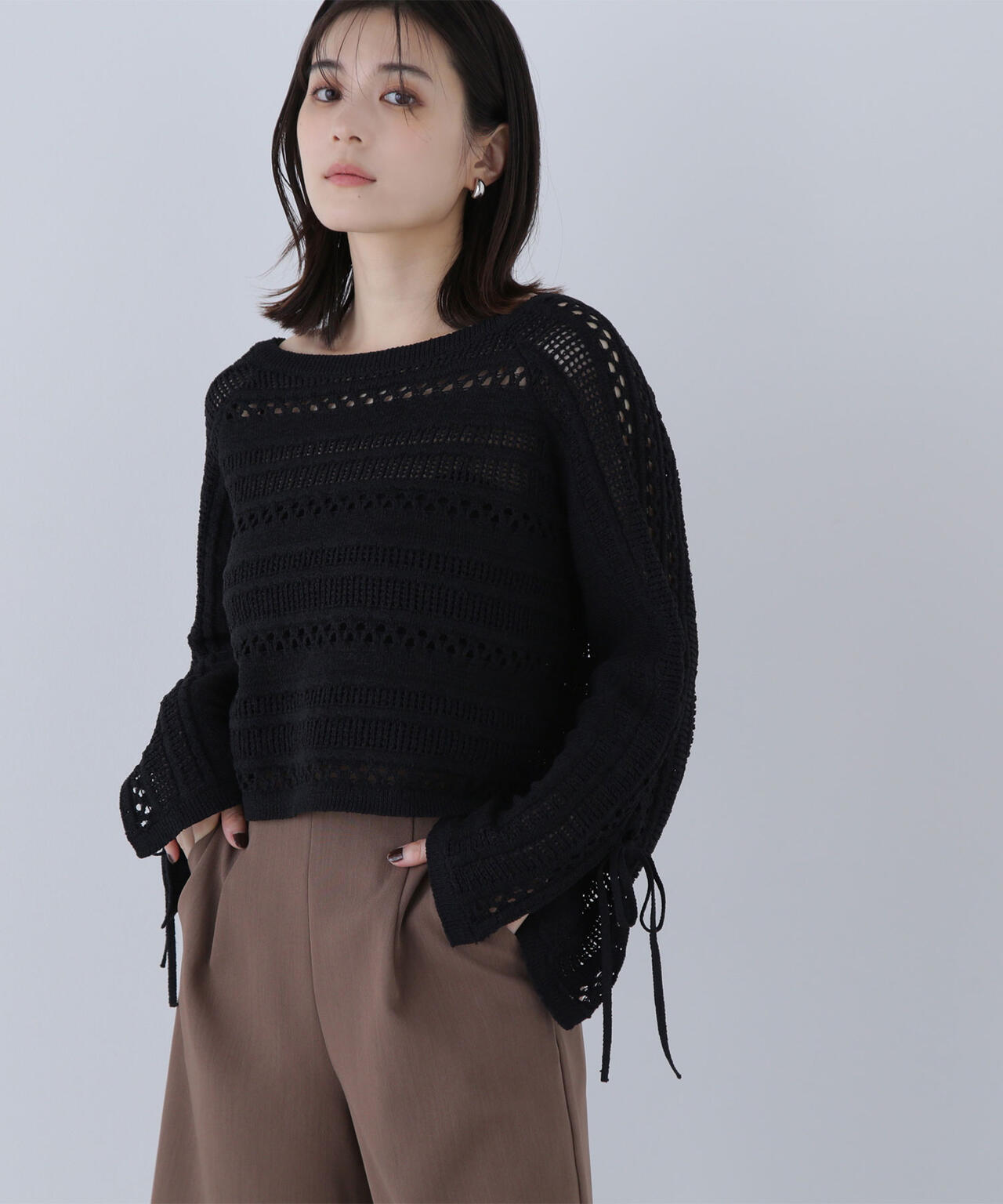 透かし編みリボンスリーブニット