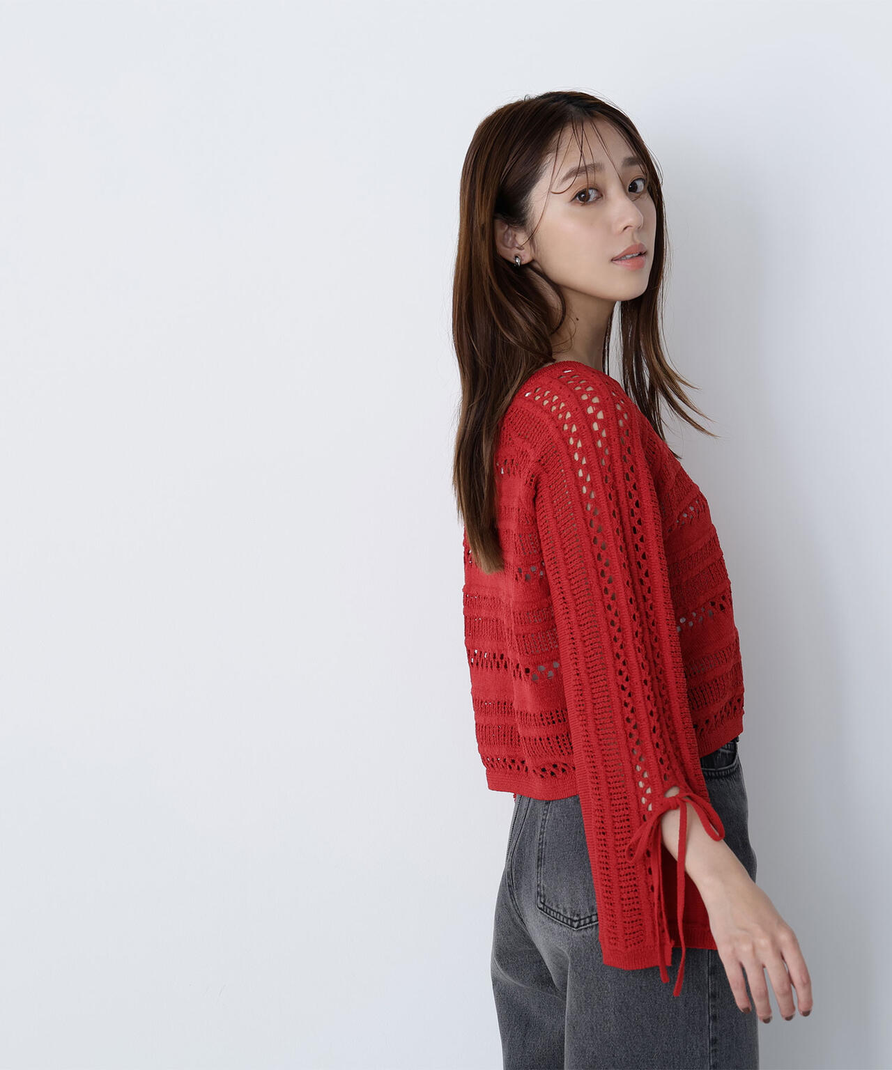 透かし編みリボンスリーブニット