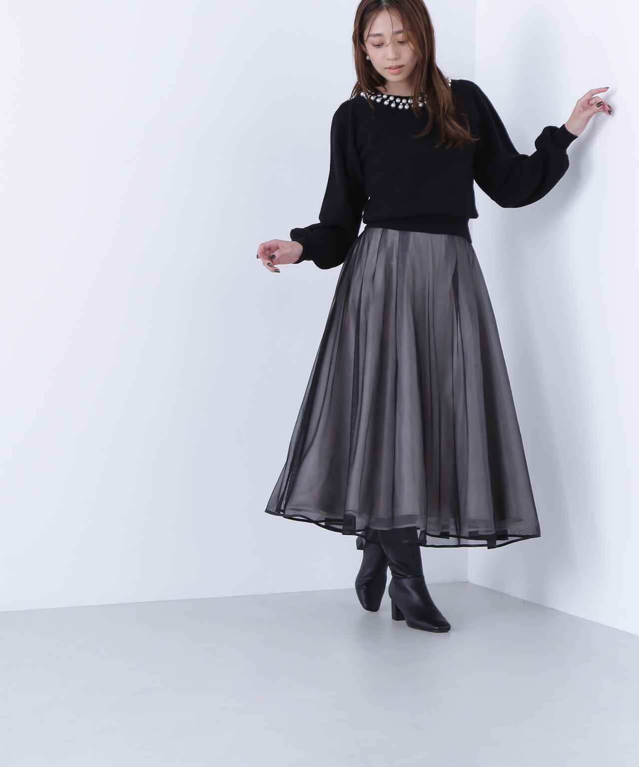 パールネックニット