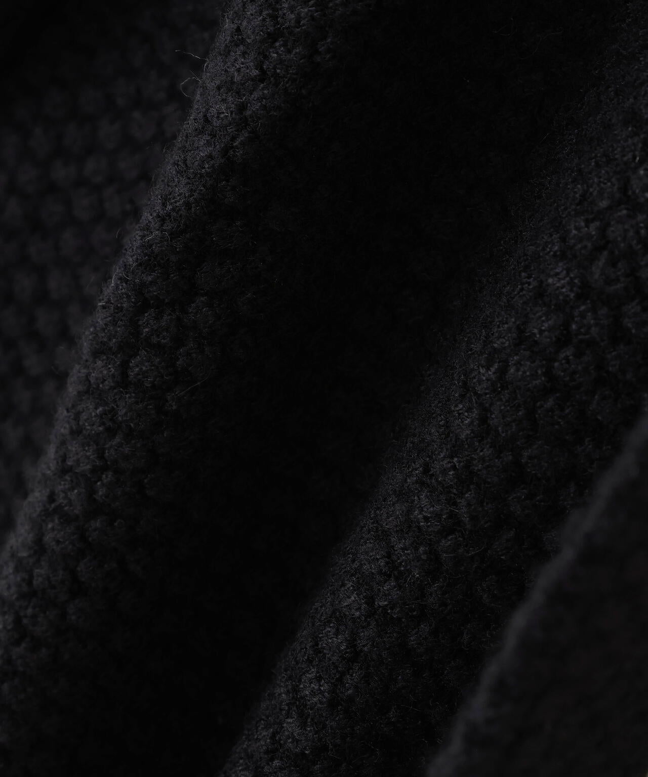 パールネックニット