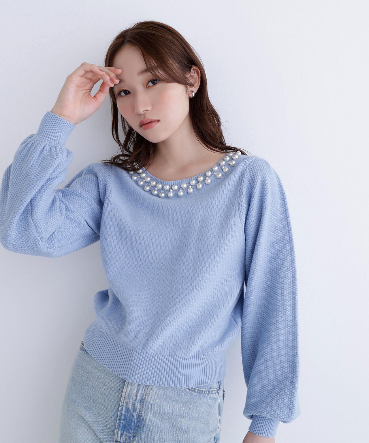 パールネックニット