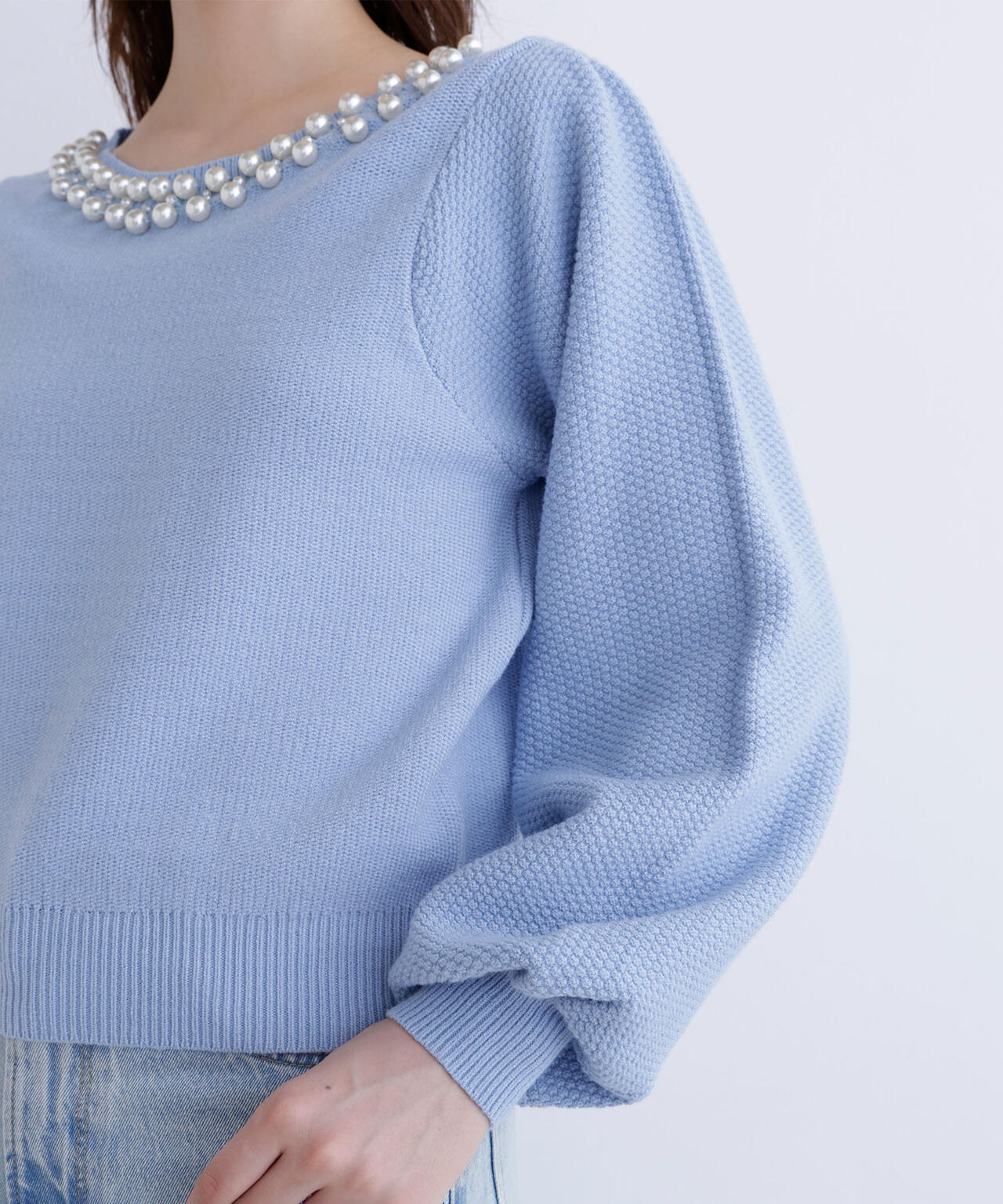 パールネックニット