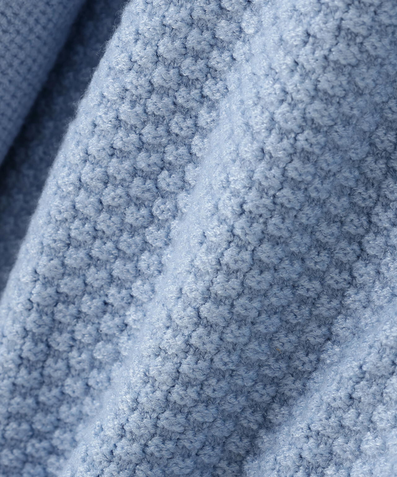 パールネックニット