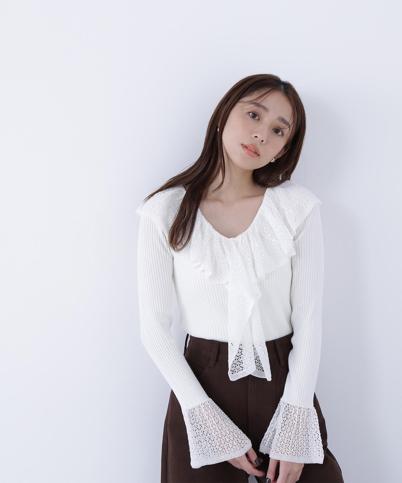 レーストリムリブニット