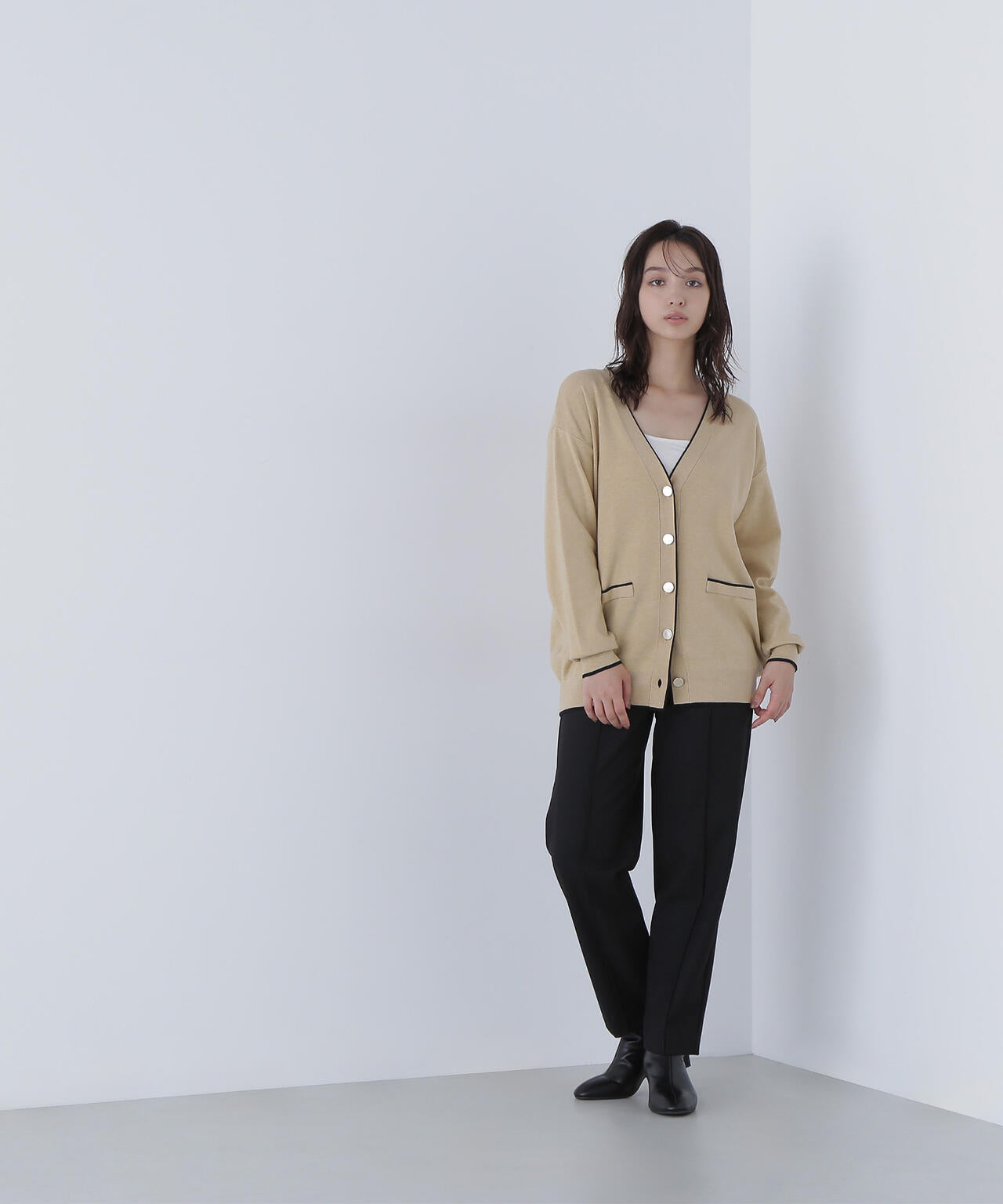 バイカラーボクシーカーディガン | NATURAL BEAUTY BASIC（ナチュラル