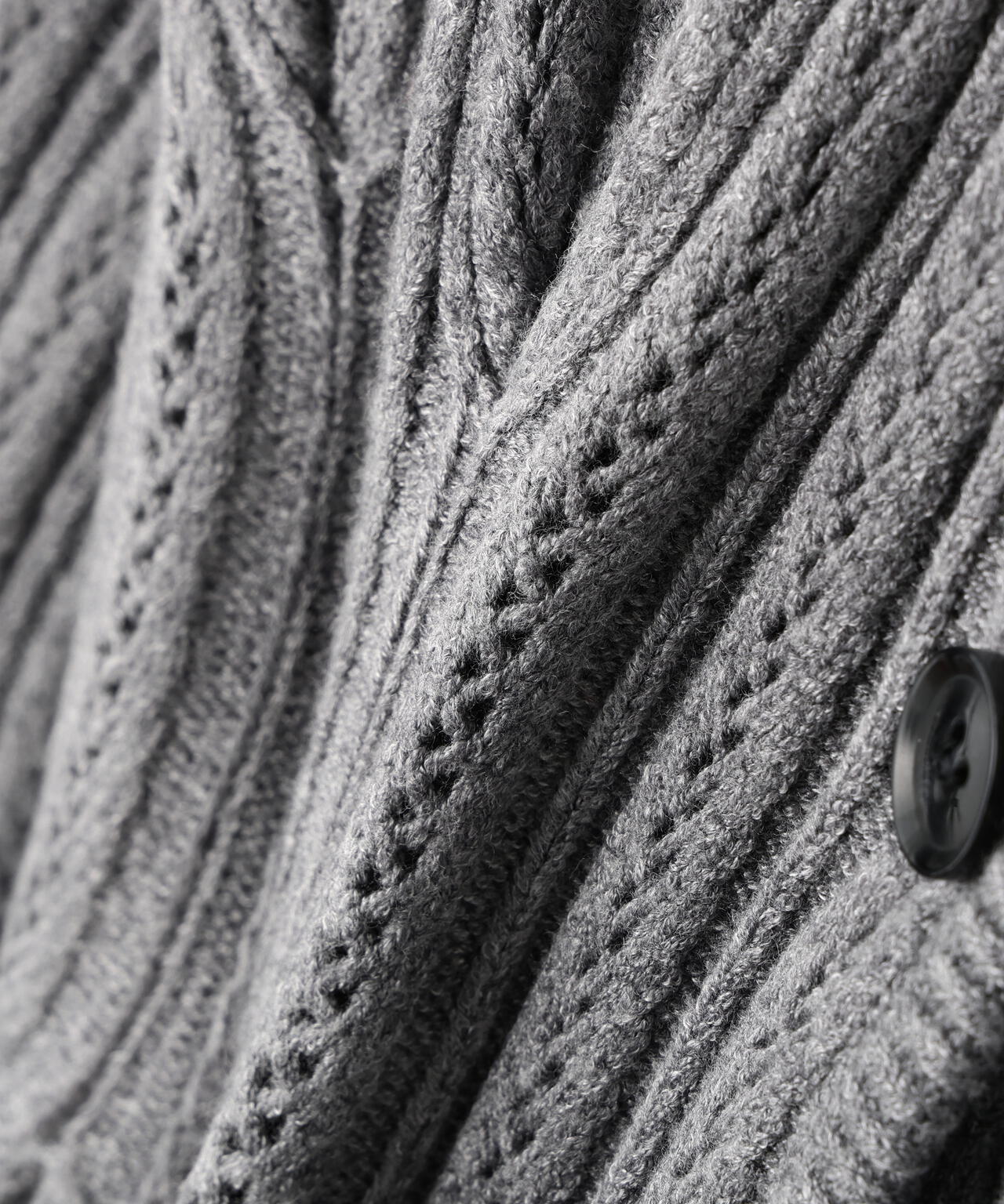 柄編みペプラムニットカーディガン