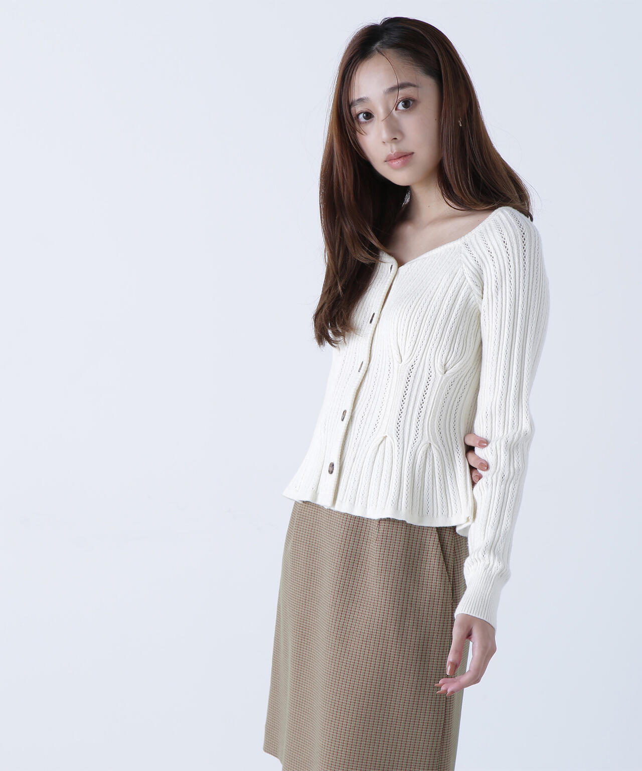 柄編みペプラムニットカーディガン