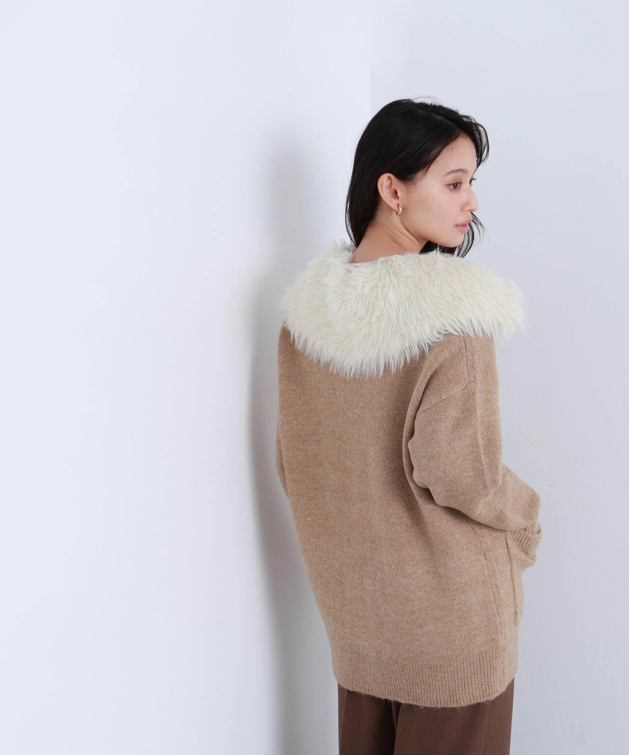 【BLANC】フェイクファー付ボクシーカーディガン