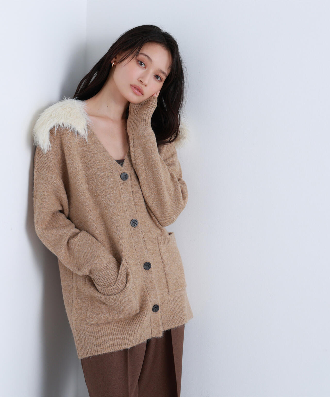 【BLANC】フェイクファー付ボクシーカーディガン