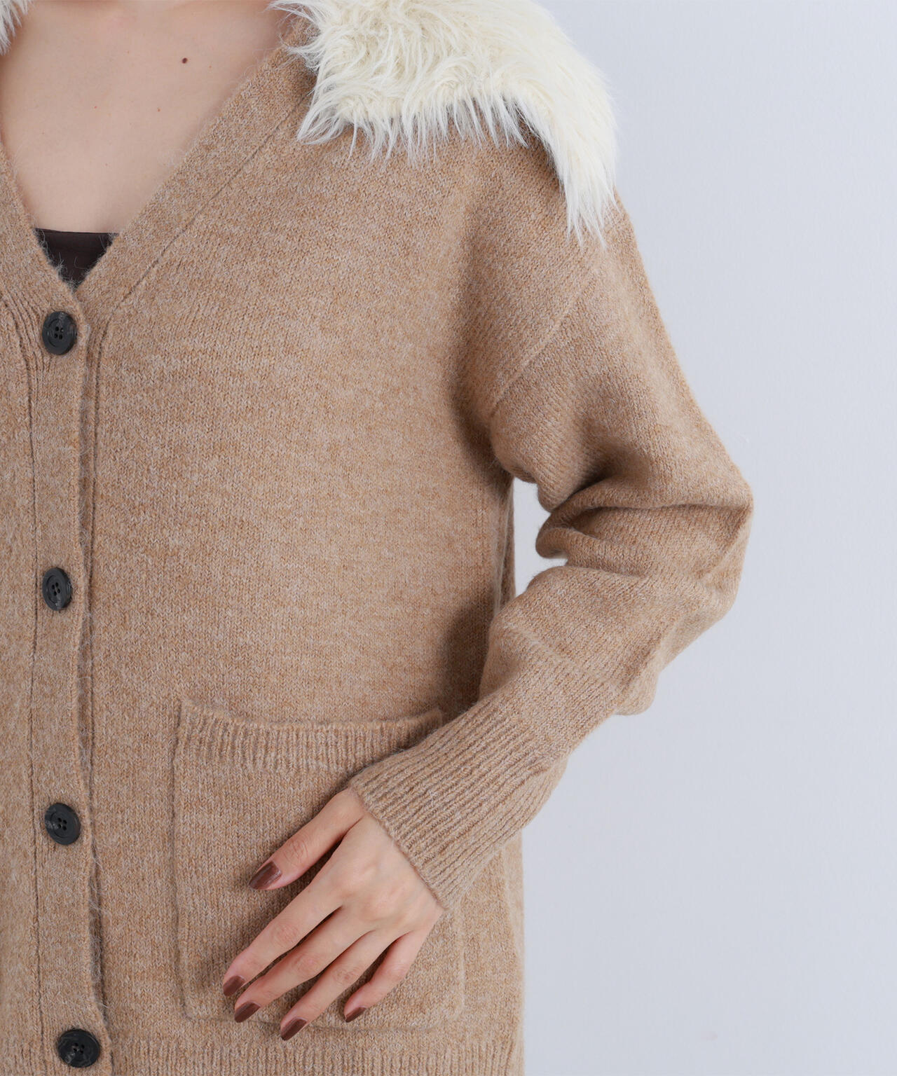 【BLANC】フェイクファー付ボクシーカーディガン