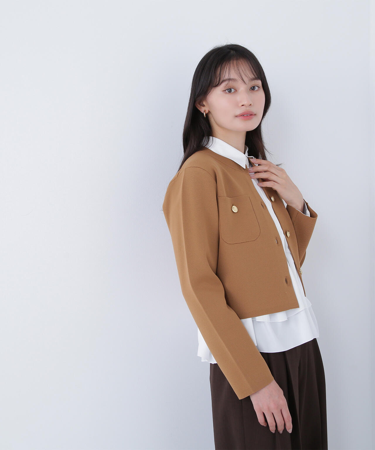 【横浜ジョイナス・mix.tokyo 限定カラー：ダークグリーン】エンブレムボタンニットジャケット