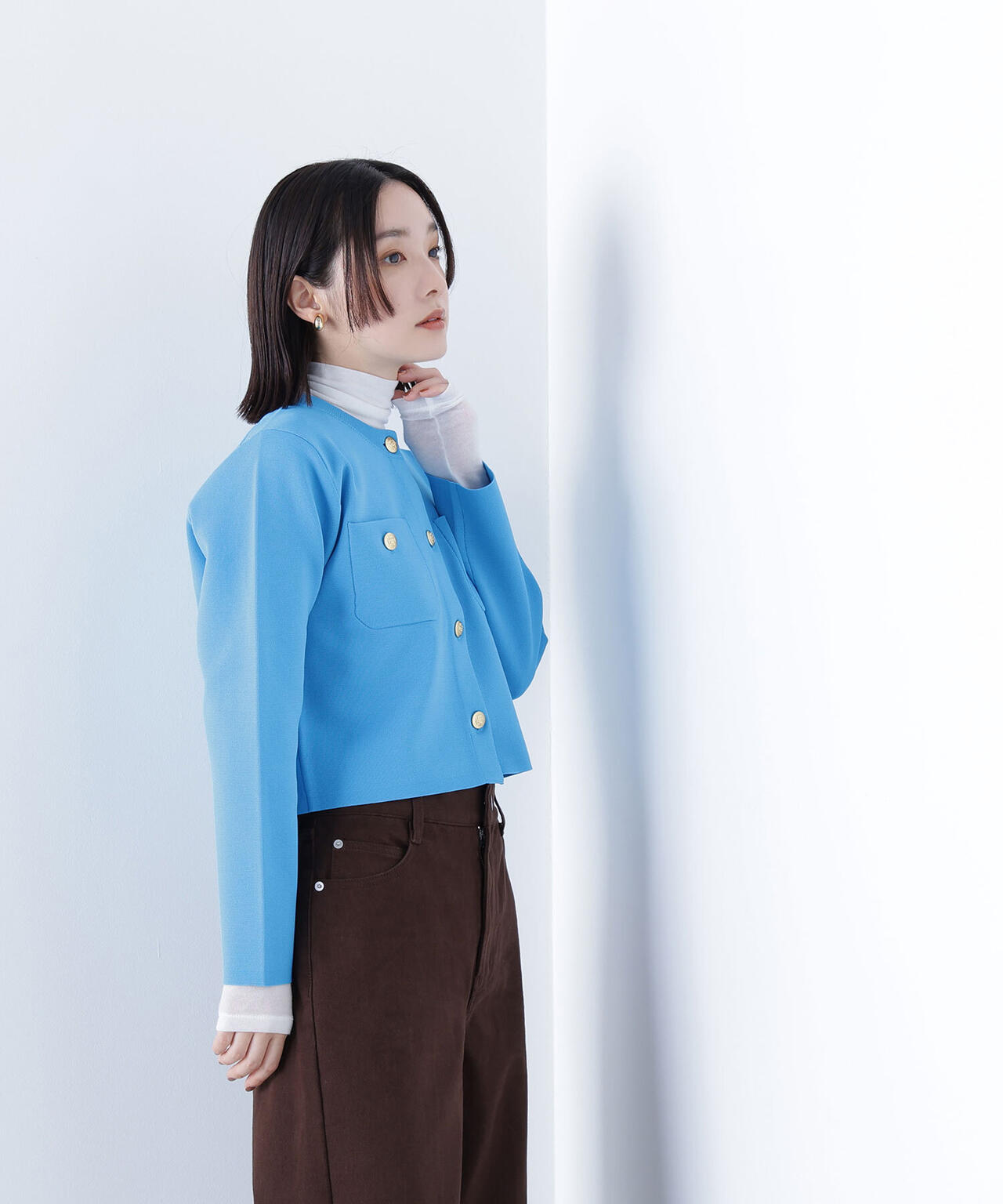 【横浜ジョイナス・mix.tokyo 限定カラー：ダークグリーン】エンブレムボタンニットジャケット