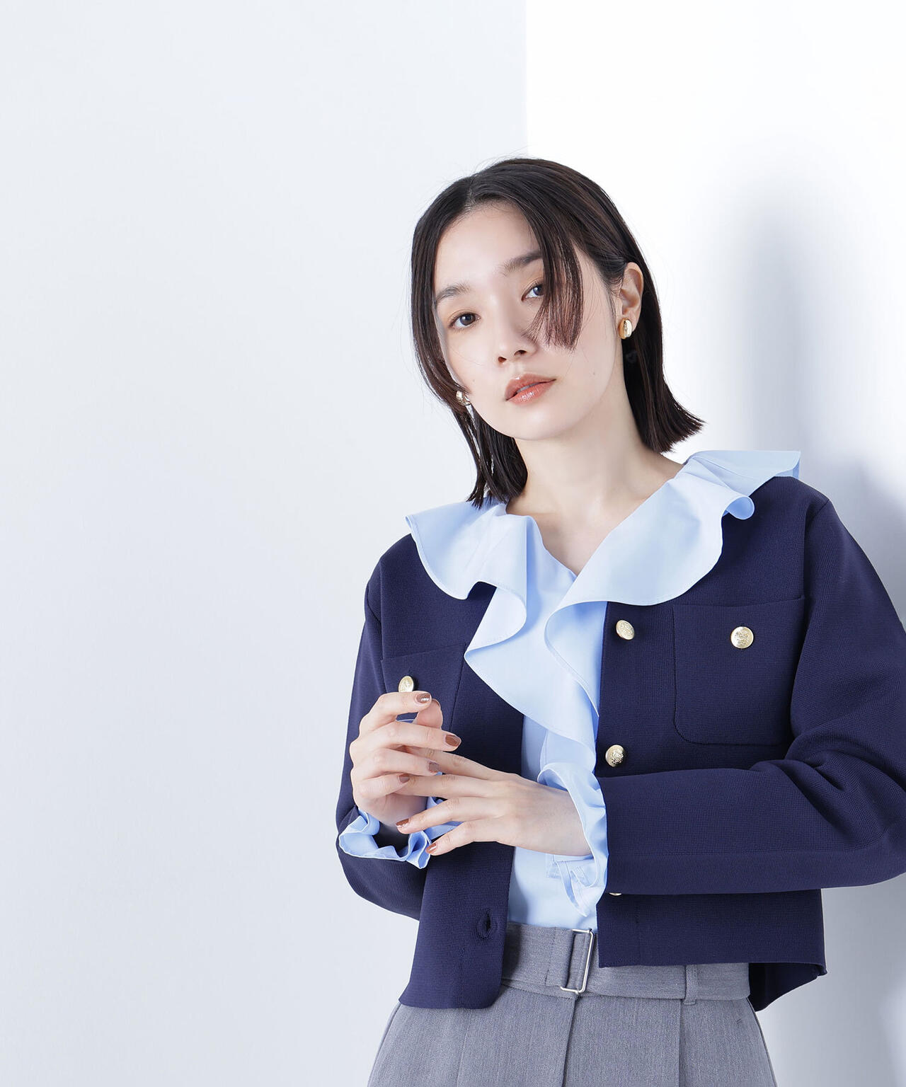 【横浜ジョイナス・mix.tokyo 限定カラー：ダークグリーン】エンブレムボタンニットジャケット