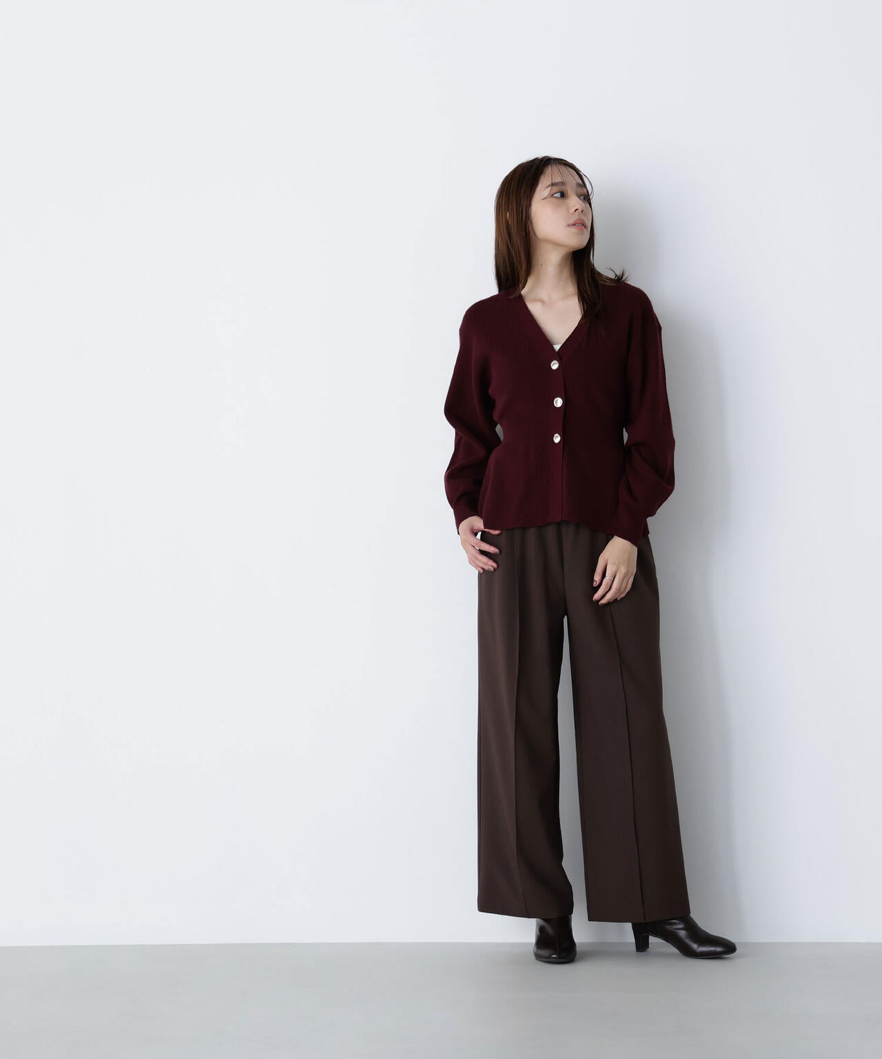 ペプラムフォルムカーディガン