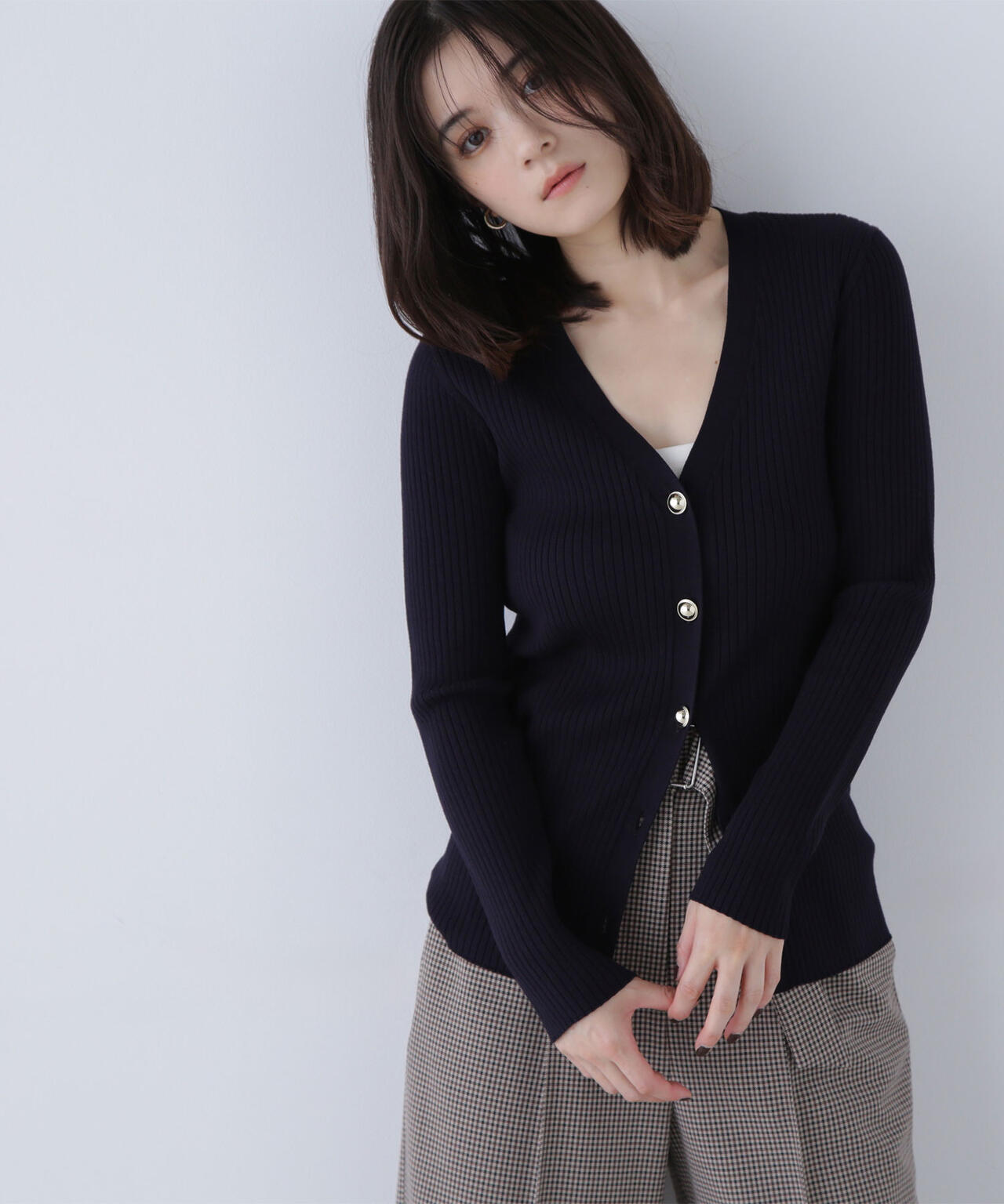 ゴールドボタンリブカーディガン | NATURAL BEAUTY BASIC（ナチュラル