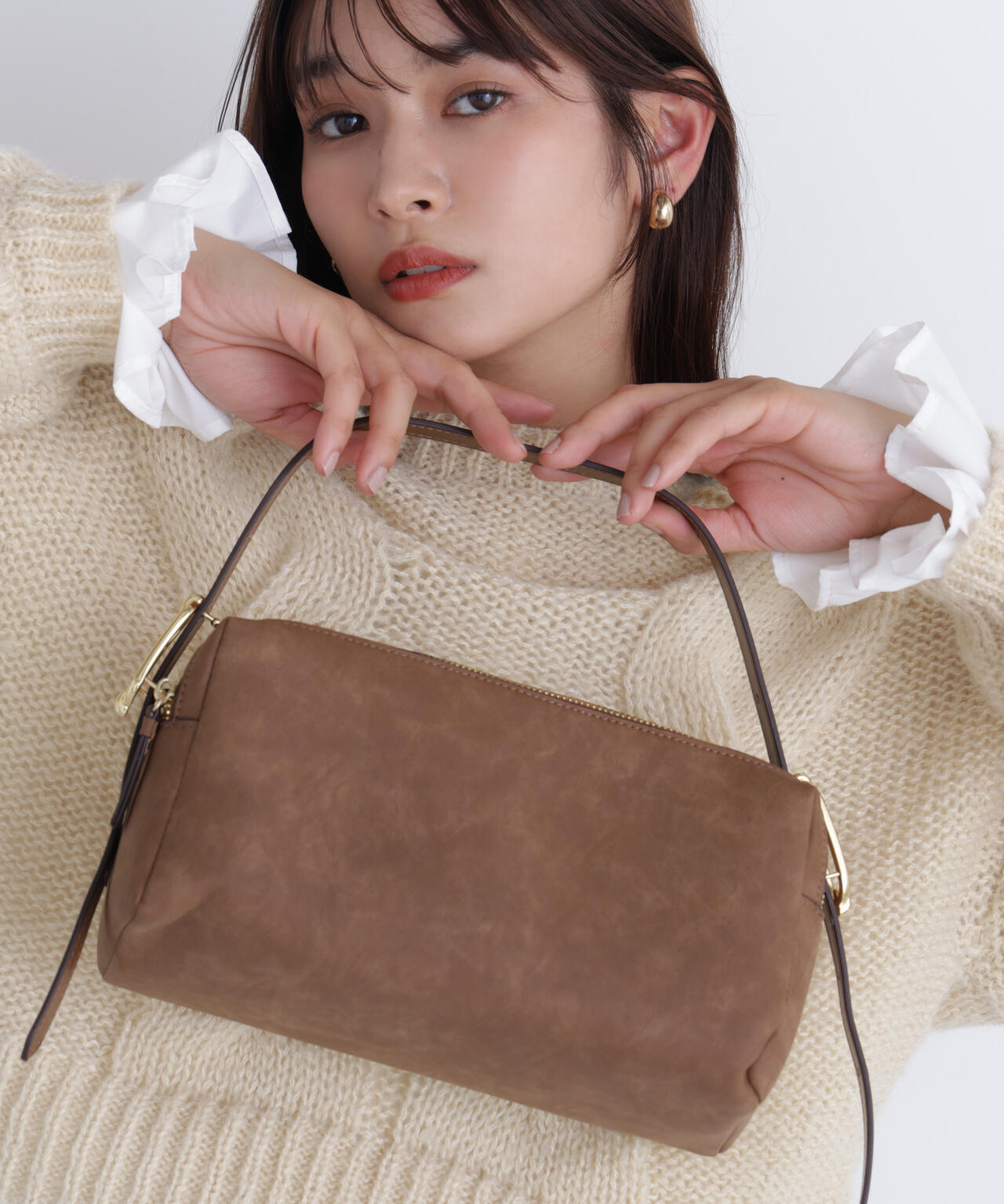 【レザー ショルダーバッグ】ピンクベージュ/オールシーズン使い可能/2WAY仕様 ビーディオール 2WAYショルダーバッグ レザー ピンクベージュ