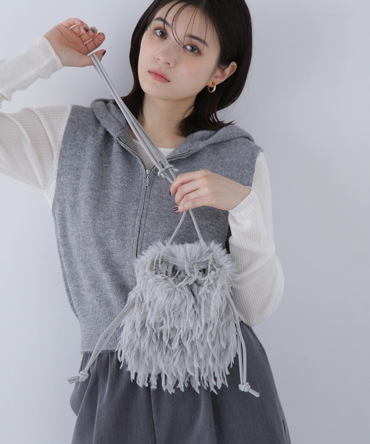 フェイクフェザードロストバッグ