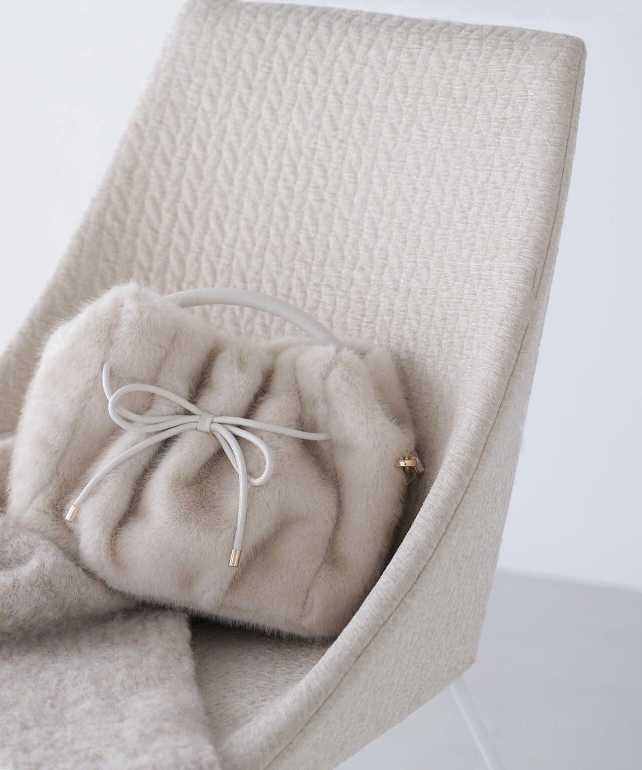 美品 ミンク ファー ハンドバッグ ストラップ付 コロン 可愛い