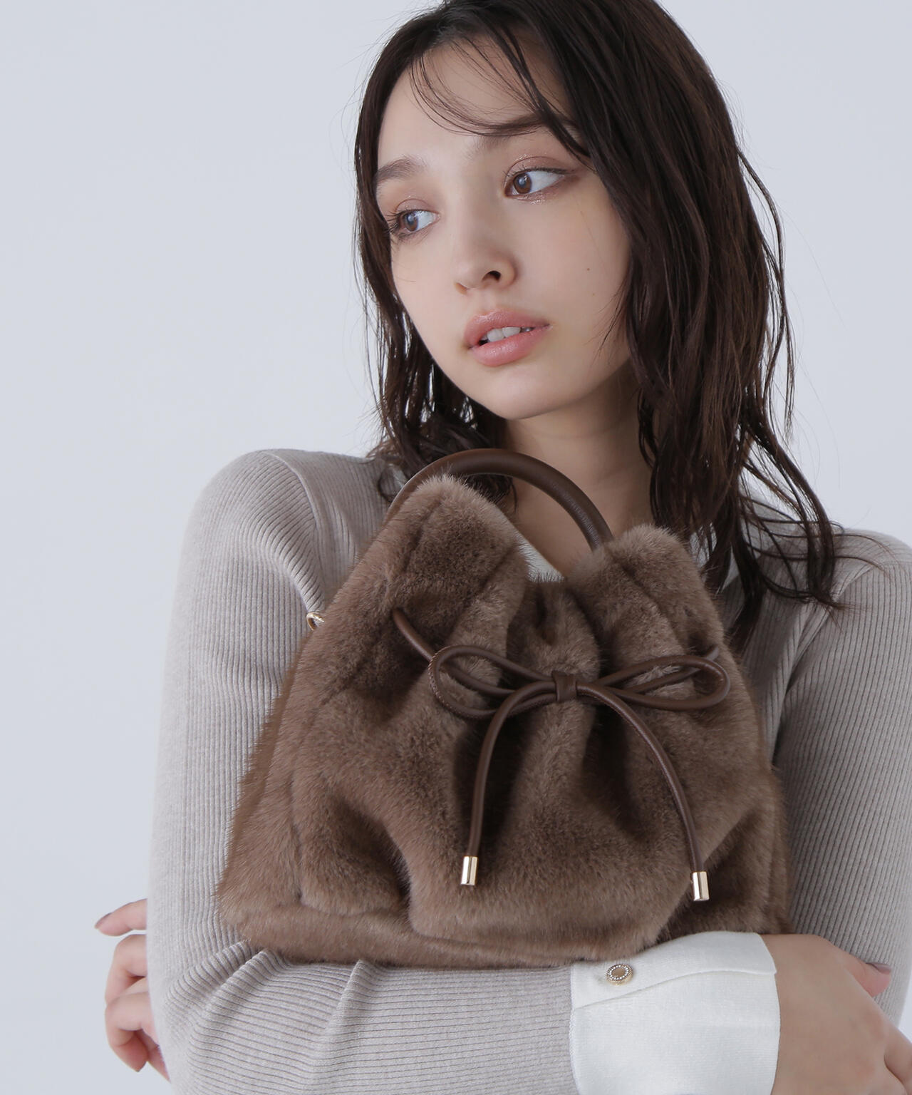 フェイクミンクラウンドバッグ | NATURAL BEAUTY BASIC（ナチュラル