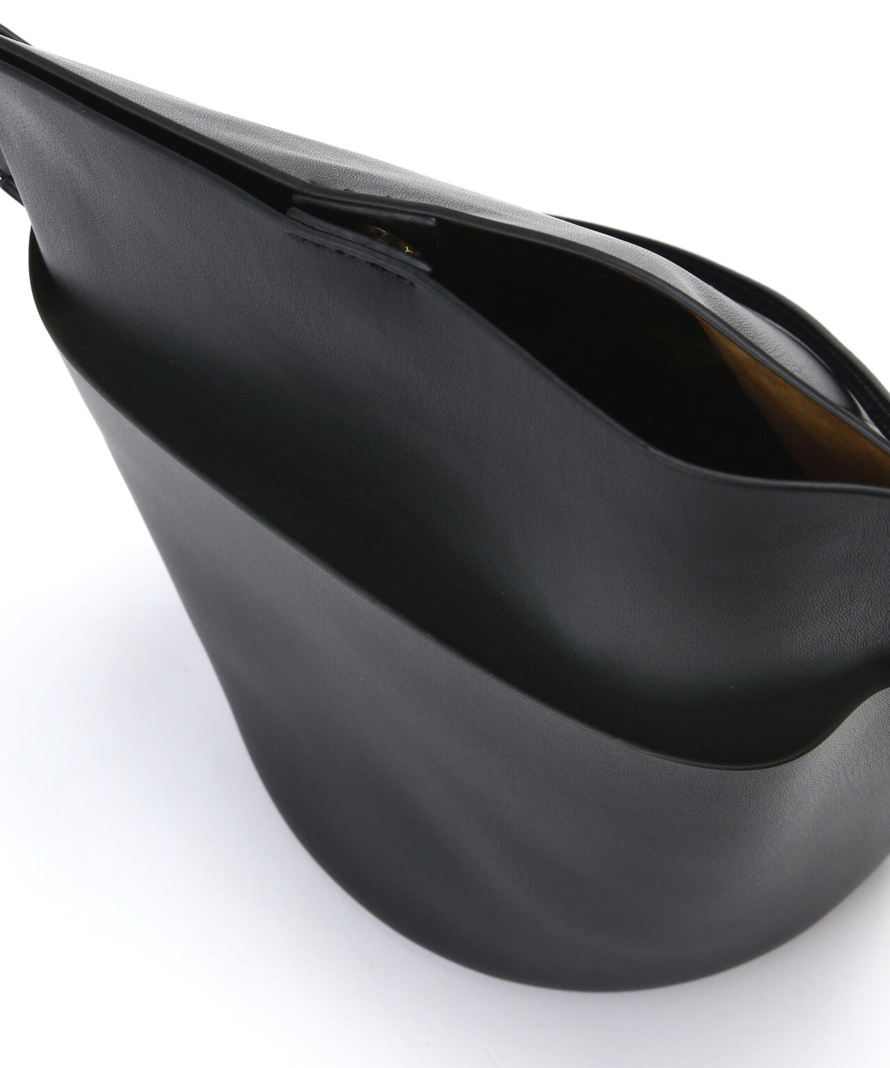 ナチュラルビューティーベーシック（NATURAL BEAUTY BASIC）/ナローストラップバケットバッグ Oggi掲載】ナローストラップバケットバッグ | NATURAL BEAUTY BASIC