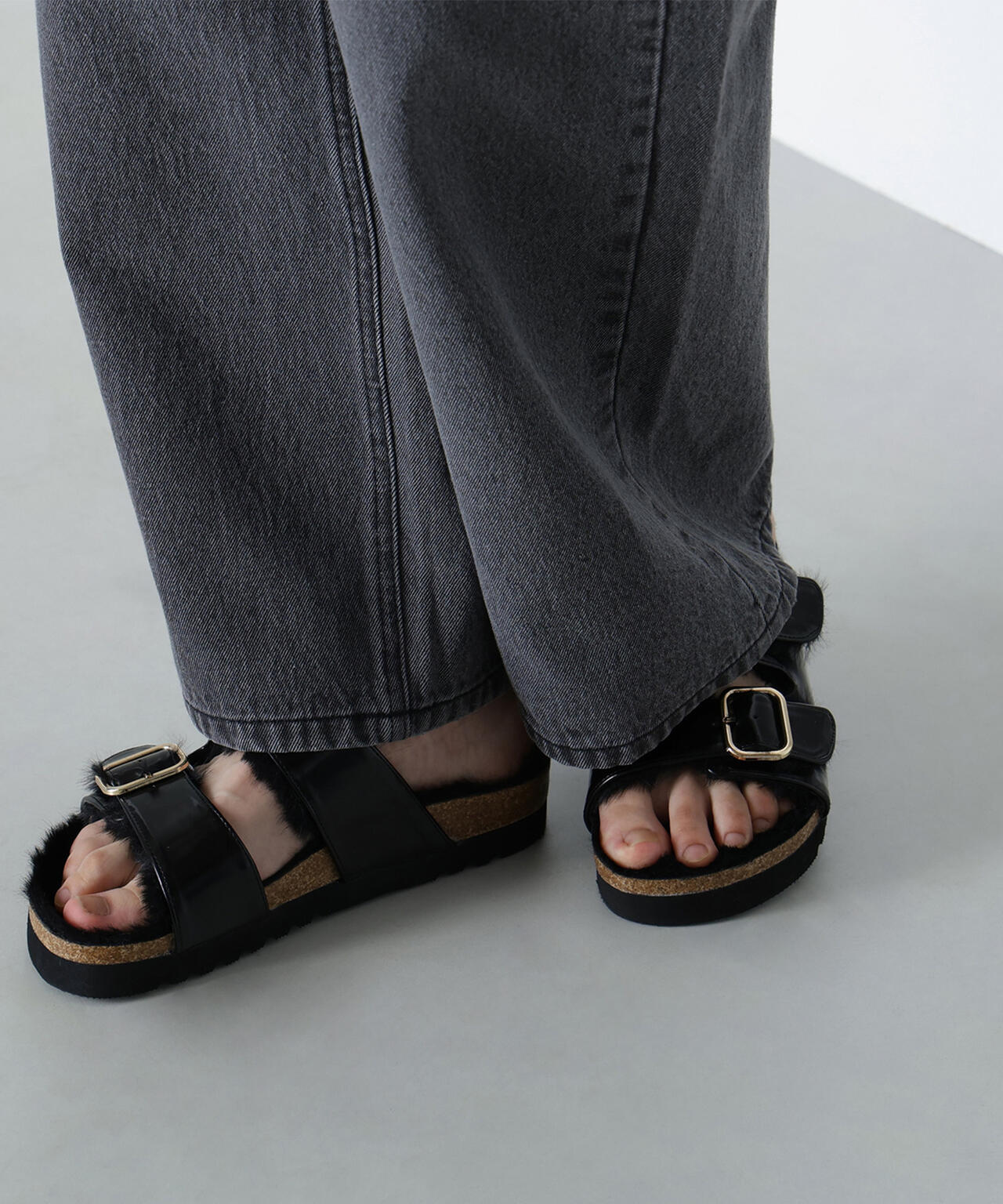 ファーフットベッドサンダル | NATURAL BEAUTY BASIC（ナチュラル