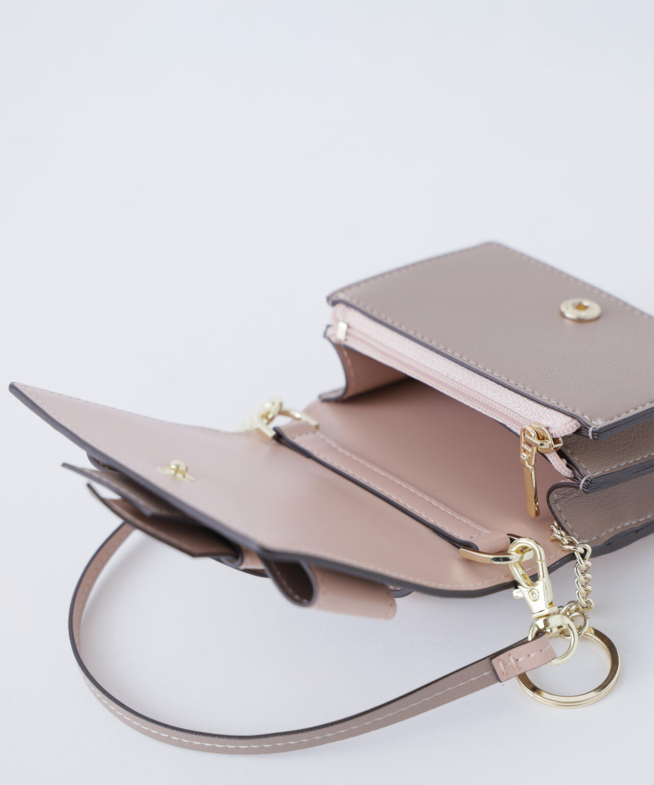 ボウリボンフラグメントケース | NATURAL BEAUTY BASIC（ナチュラル