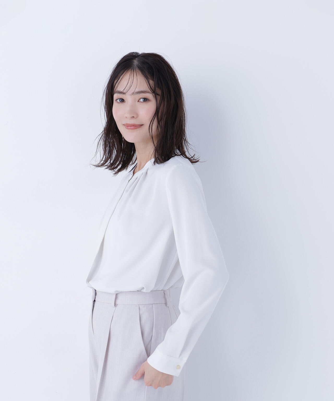 フロントタックブラウス | NATURAL BEAUTY BASIC（ナチュラル